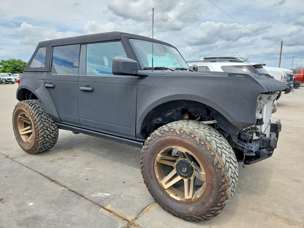 2023 Ford Bronco Base Black vin: 1FMEE5BPXPLB79358