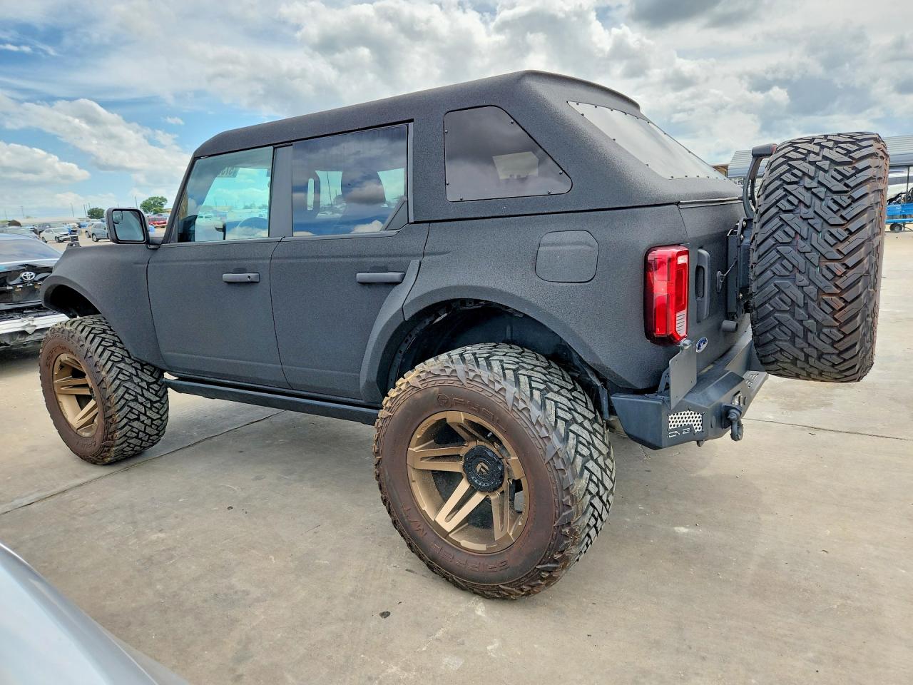 2023 Ford Bronco Base Black vin: 1FMEE5BPXPLB79358