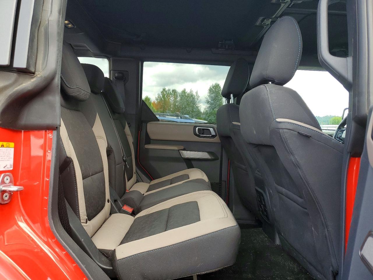 2022 Ford Bronco Base Red vin: 1FMEE5DP0NLB78973