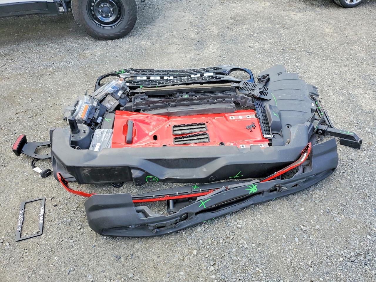 2022 Ford Bronco Base Red vin: 1FMEE5DP0NLB78973