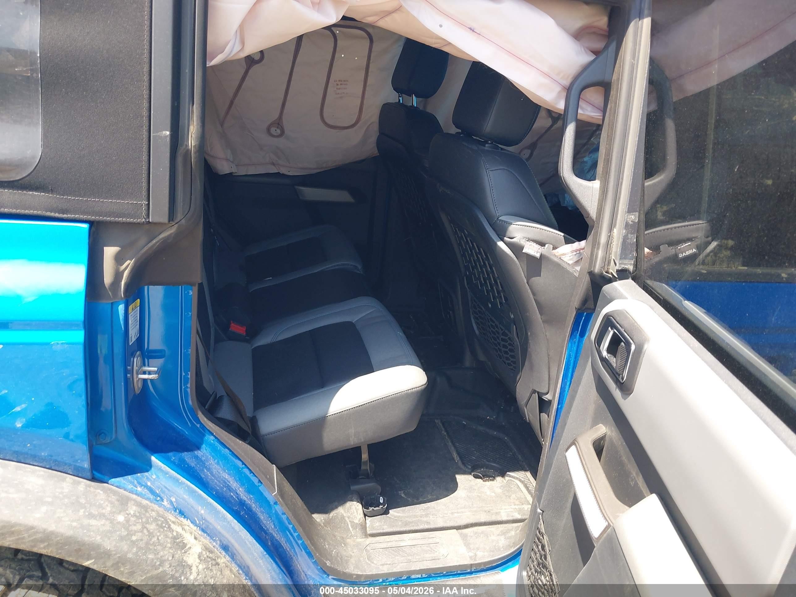 2023 Ford Bronco Black Diamond Blue vin: 1FMEE5DP0PLA90377