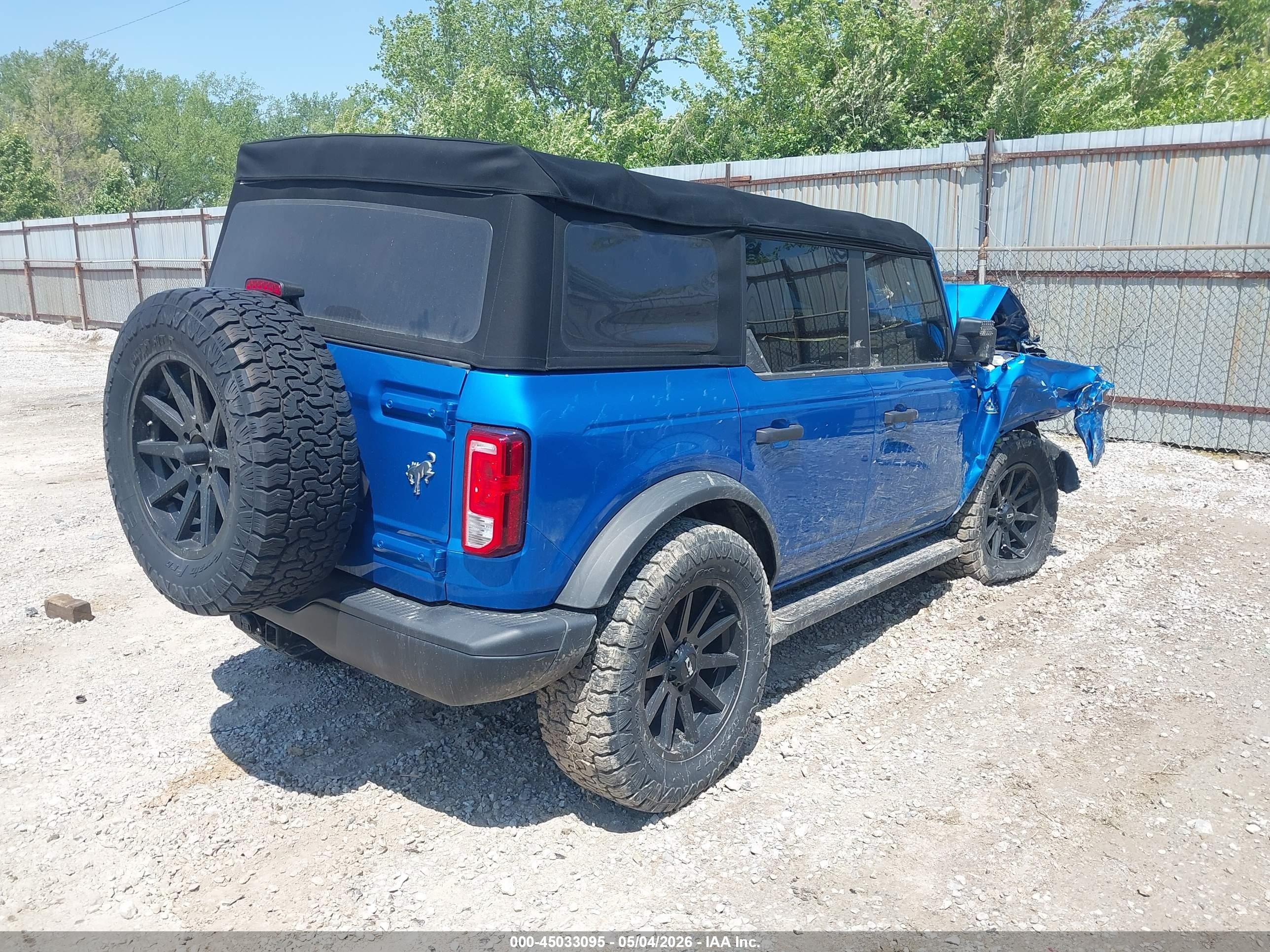 2023 Ford Bronco Black Diamond Blue vin: 1FMEE5DP0PLA90377