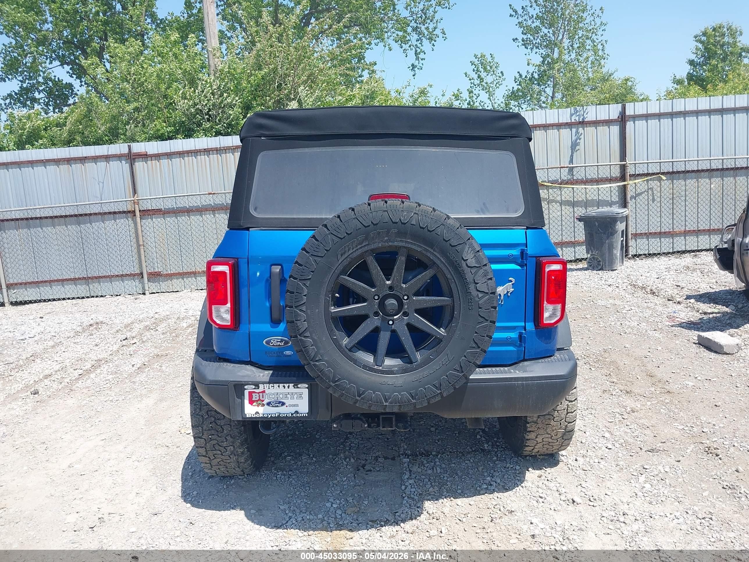 2023 Ford Bronco Black Diamond Blue vin: 1FMEE5DP0PLA90377