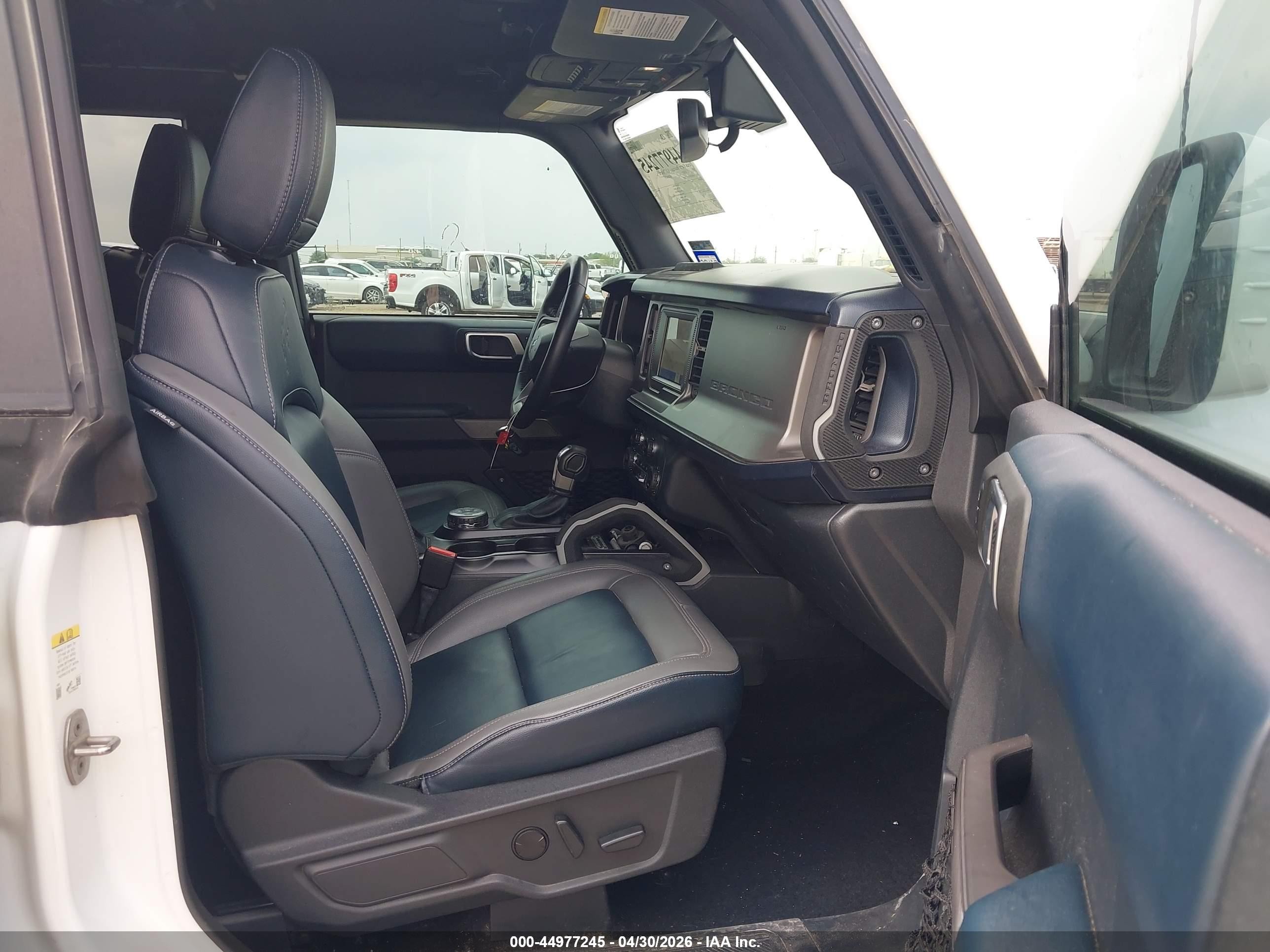 2023 Ford Bronco Outer Banks White vin: 1FMEE5DP2PLC13368