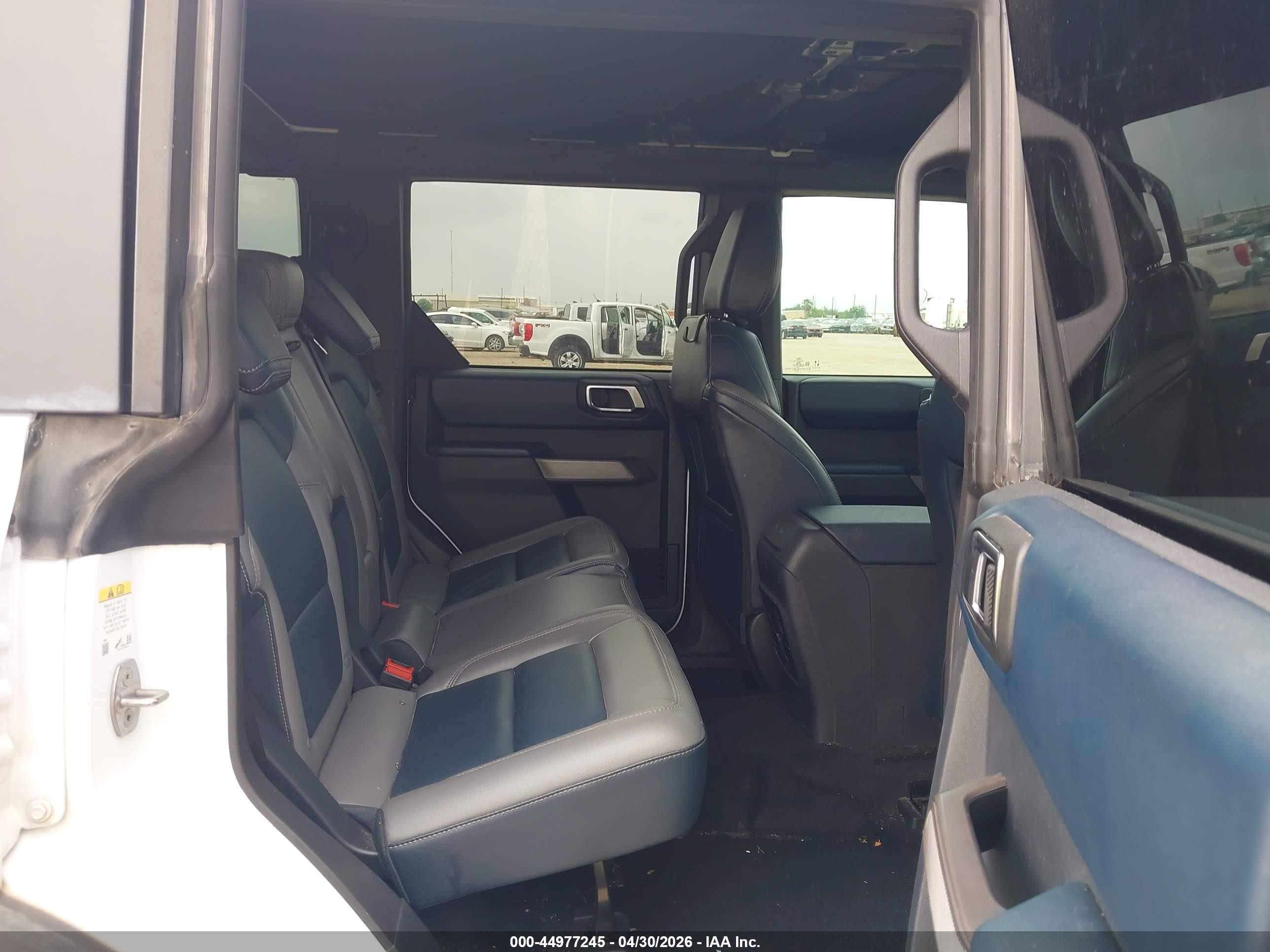 2023 Ford Bronco Outer Banks White vin: 1FMEE5DP2PLC13368