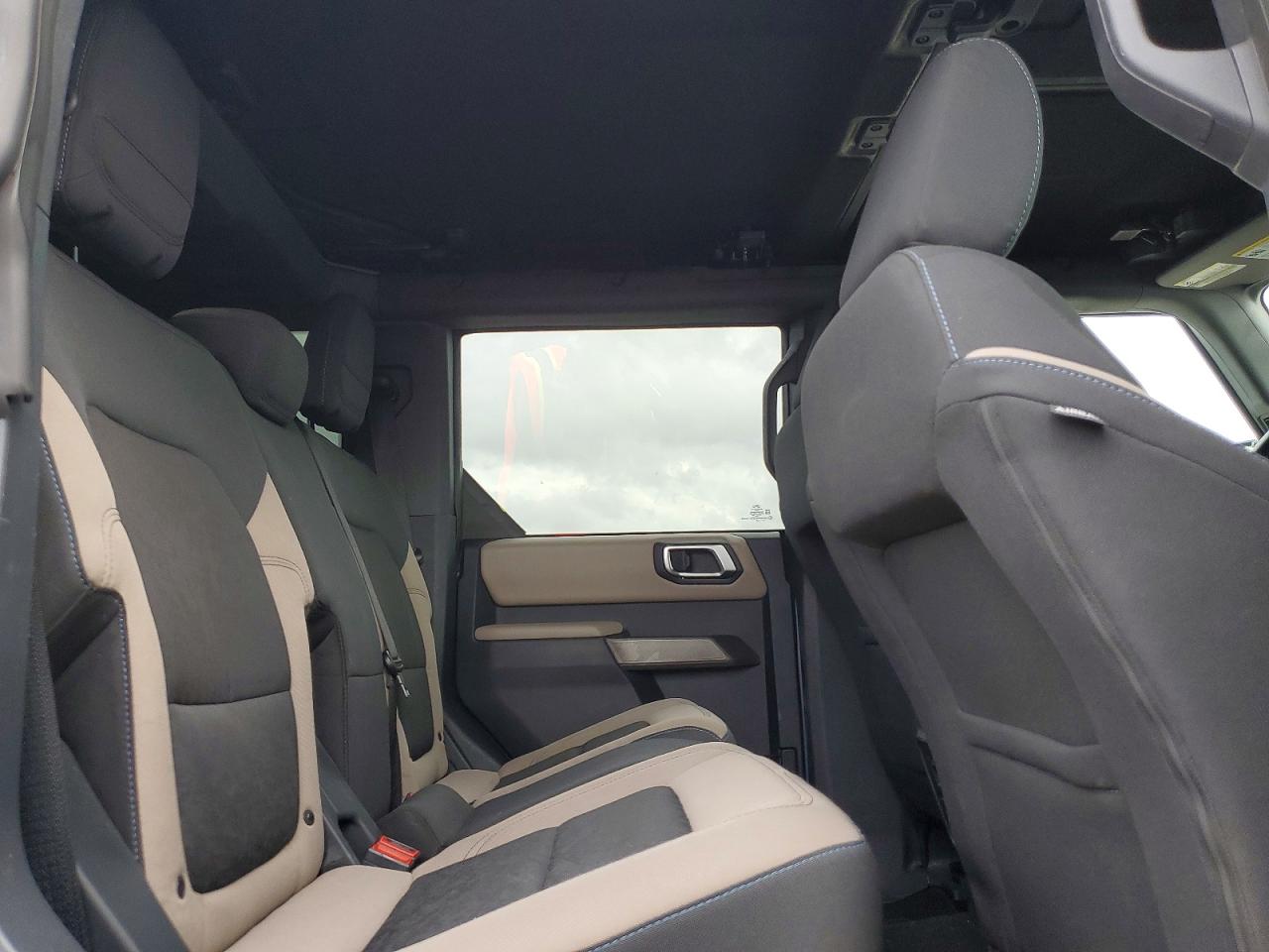 2021 Ford Bronco Base Blue vin: 1FMEE5DP4MLA63372