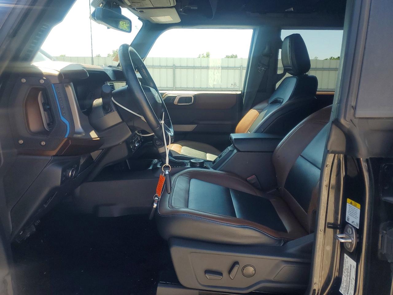 2021 Ford Bronco Base Black vin: 1FMEE5DP4MLA90717
