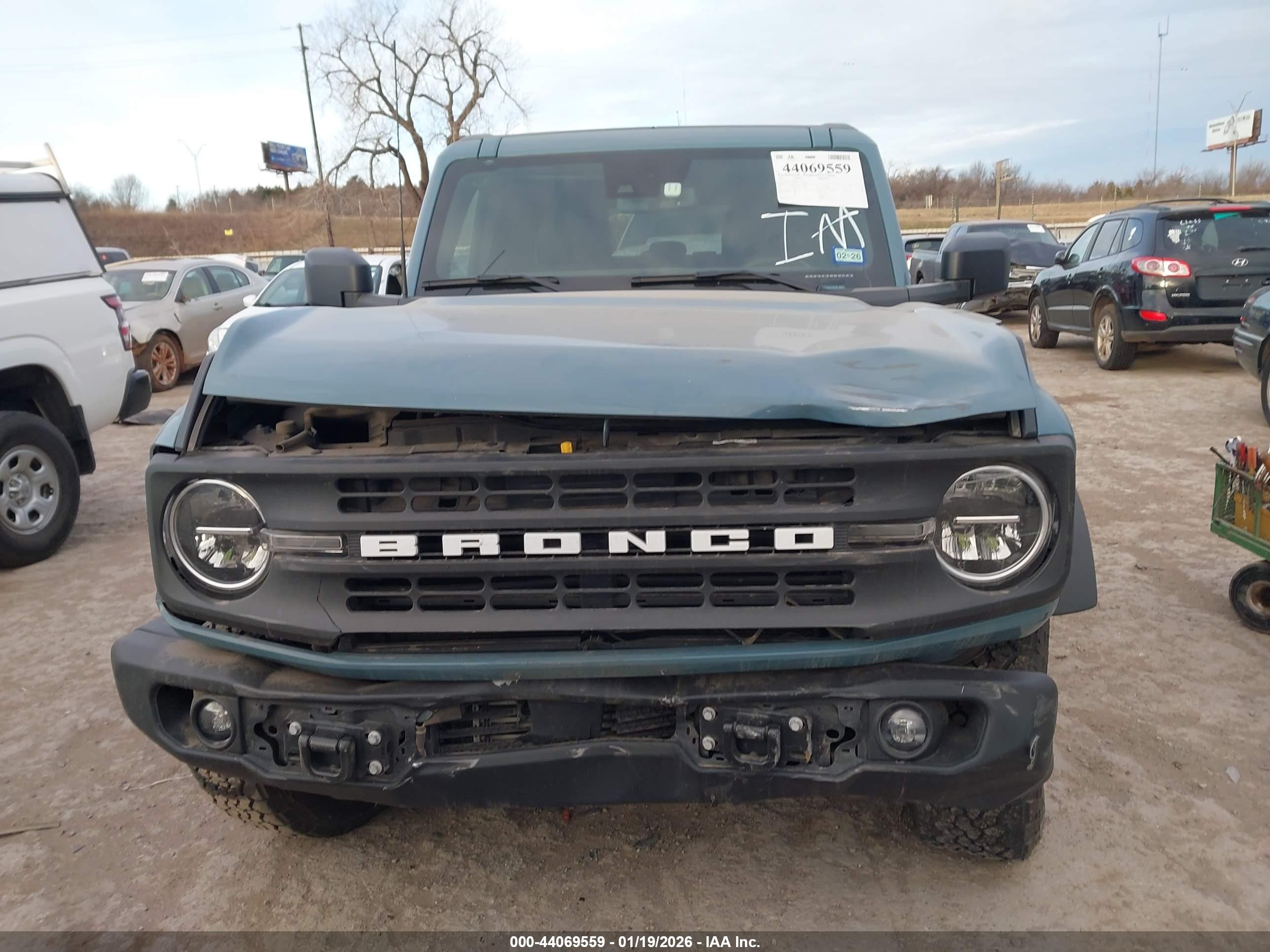 2023 Ford Bronco Black Diamond Blue vin: 1FMEE5DP8PLC16758
