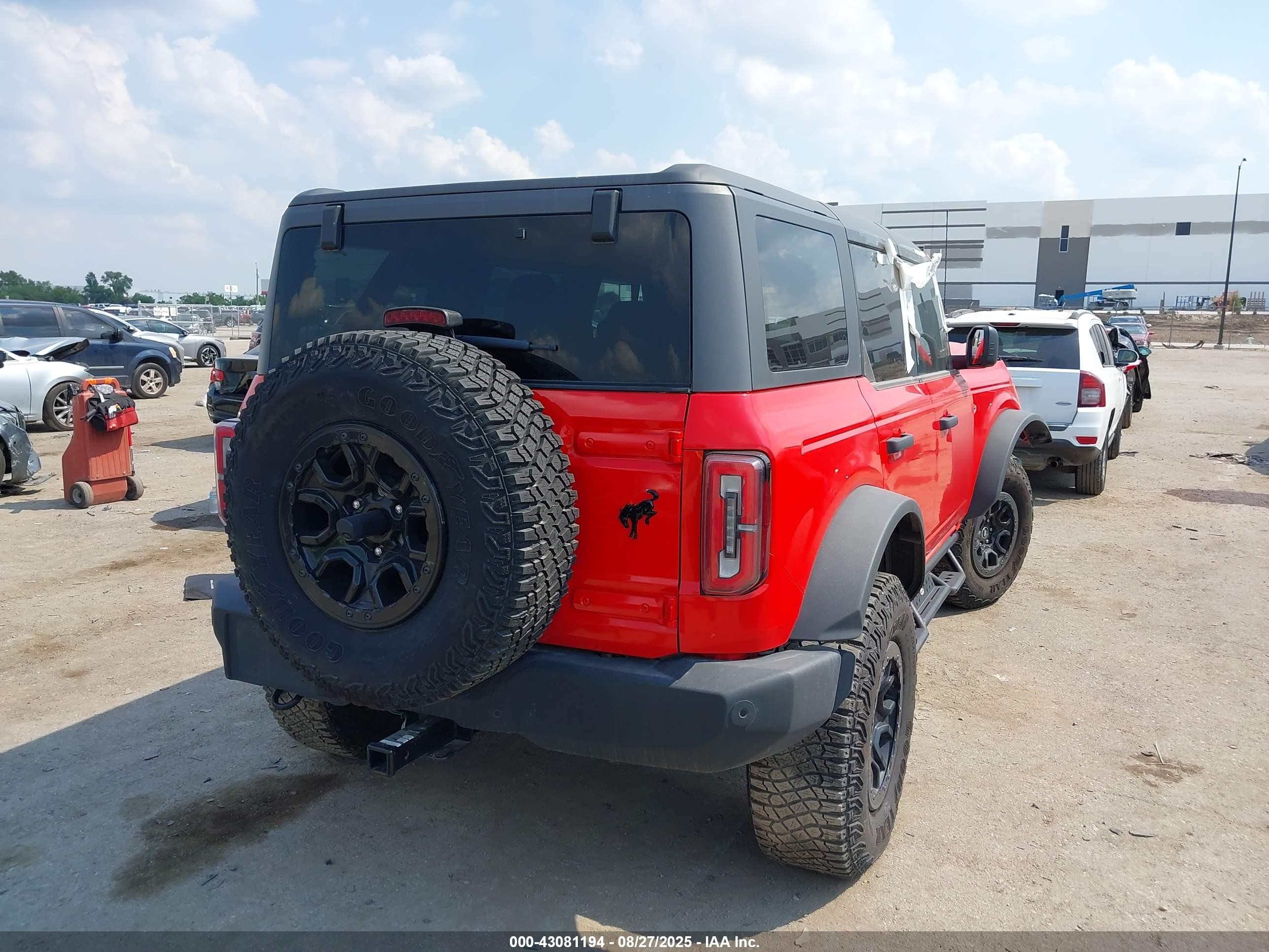 2022 Ford Bronco Wildtrak Red vin: 1FMEE5DP9NLA97762