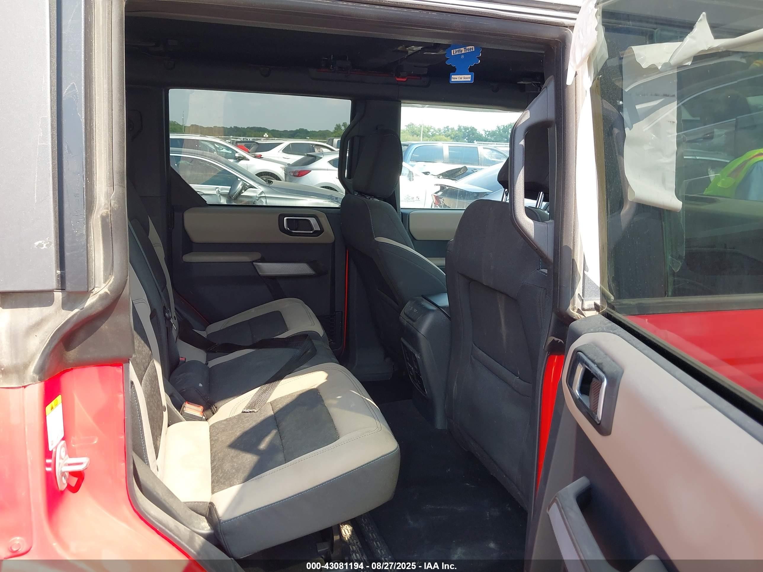2022 Ford Bronco Wildtrak Red vin: 1FMEE5DP9NLA97762