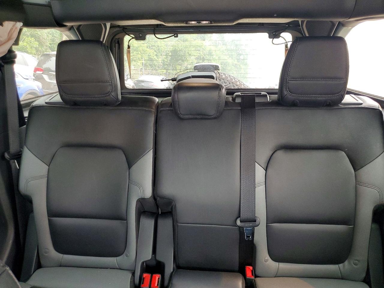 2023 Ford Bronco Base Gray vin: 1FMEE5DP9PLB98772