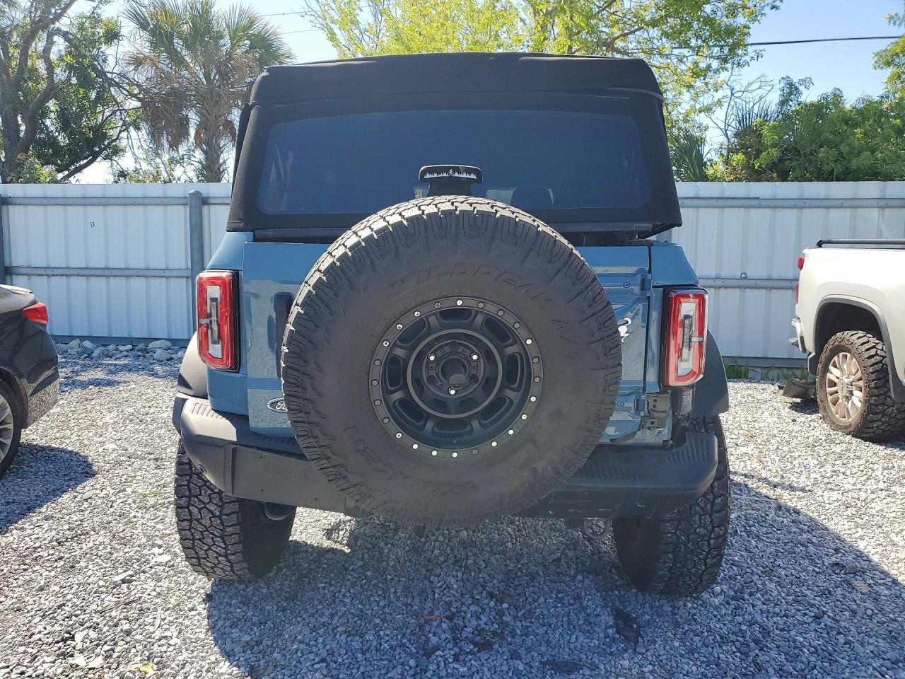 2023 Ford Bronco Base Blue vin: 1FMEE5DPXPLB32313