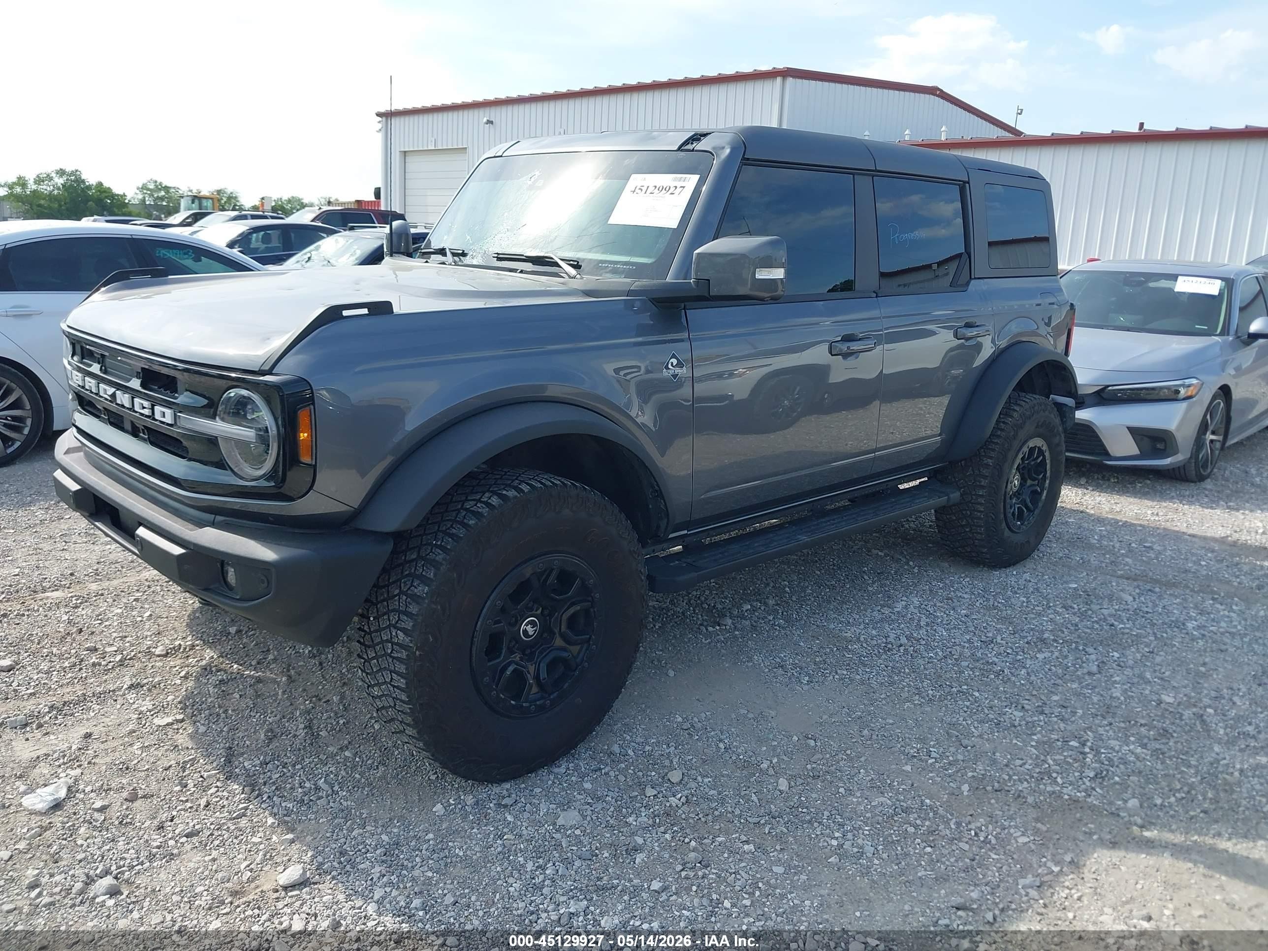 2024 Ford Bronco Outer Banks Gray vin: 1FMEE8BP1RLA56911