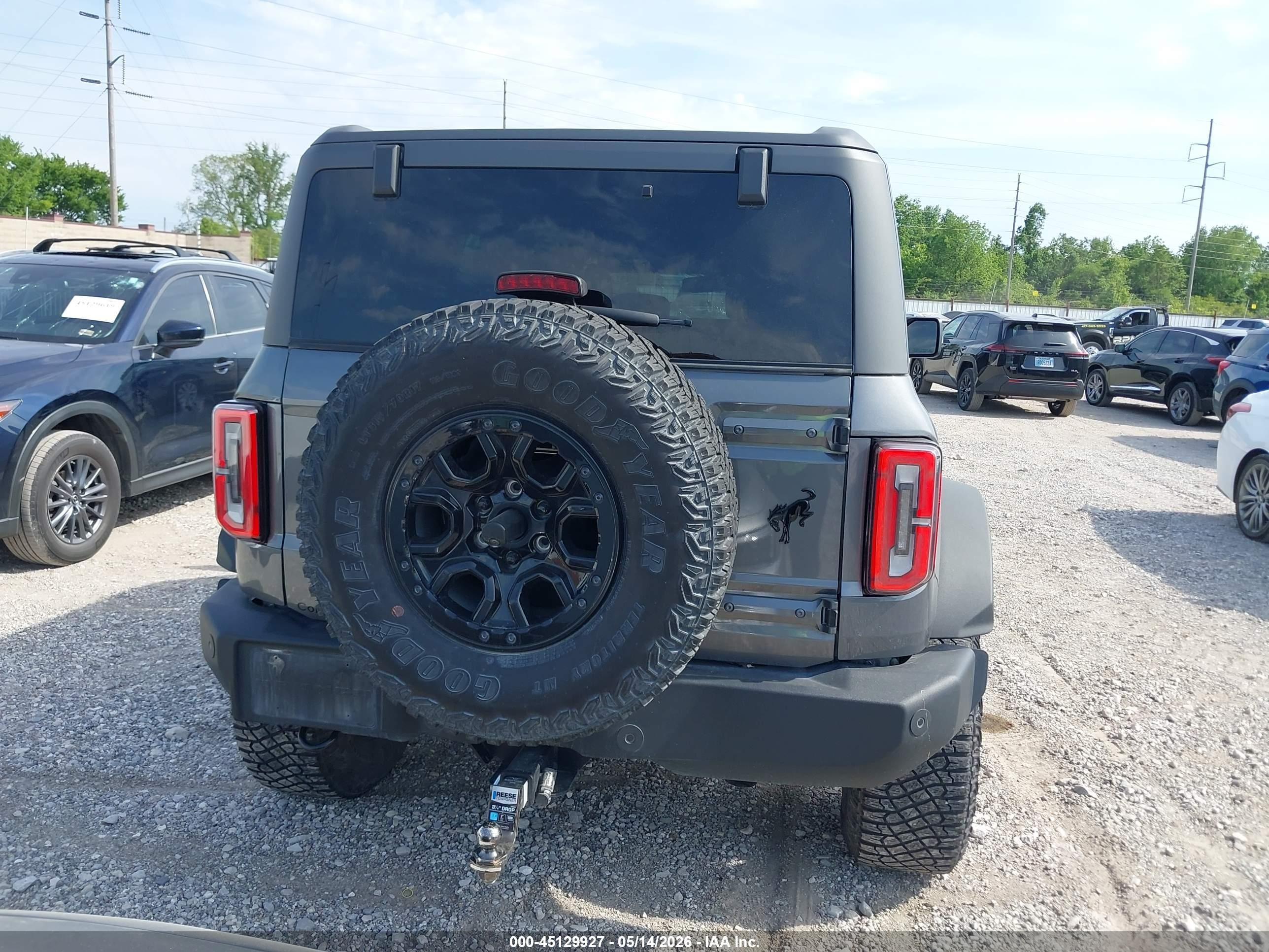2024 Ford Bronco Outer Banks Gray vin: 1FMEE8BP1RLA56911