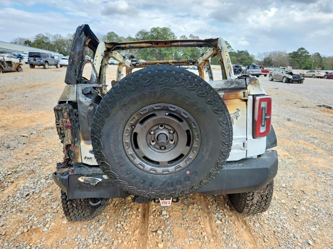 2025 Ford Bronco Outer Banks Burn vin: 1FMEE8BP8SLB35854