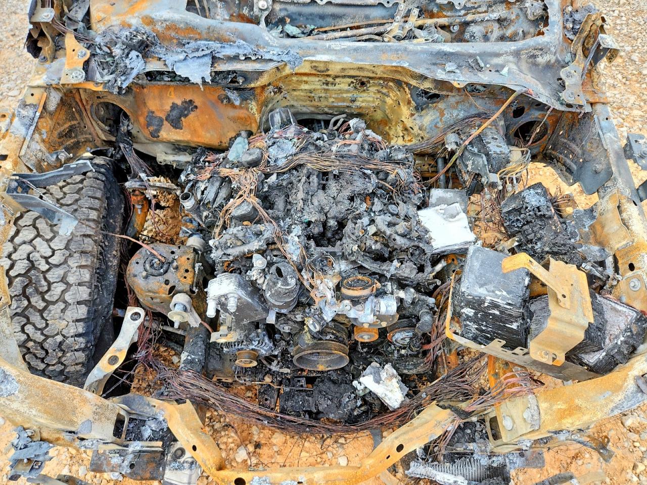 2025 Ford Bronco Outer Banks Burn vin: 1FMEE8BP8SLB35854