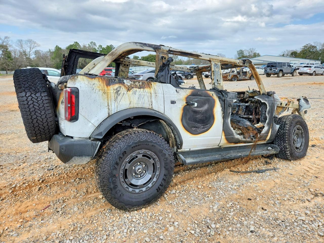 2025 Ford Bronco Outer Banks Burn vin: 1FMEE8BP8SLB35854