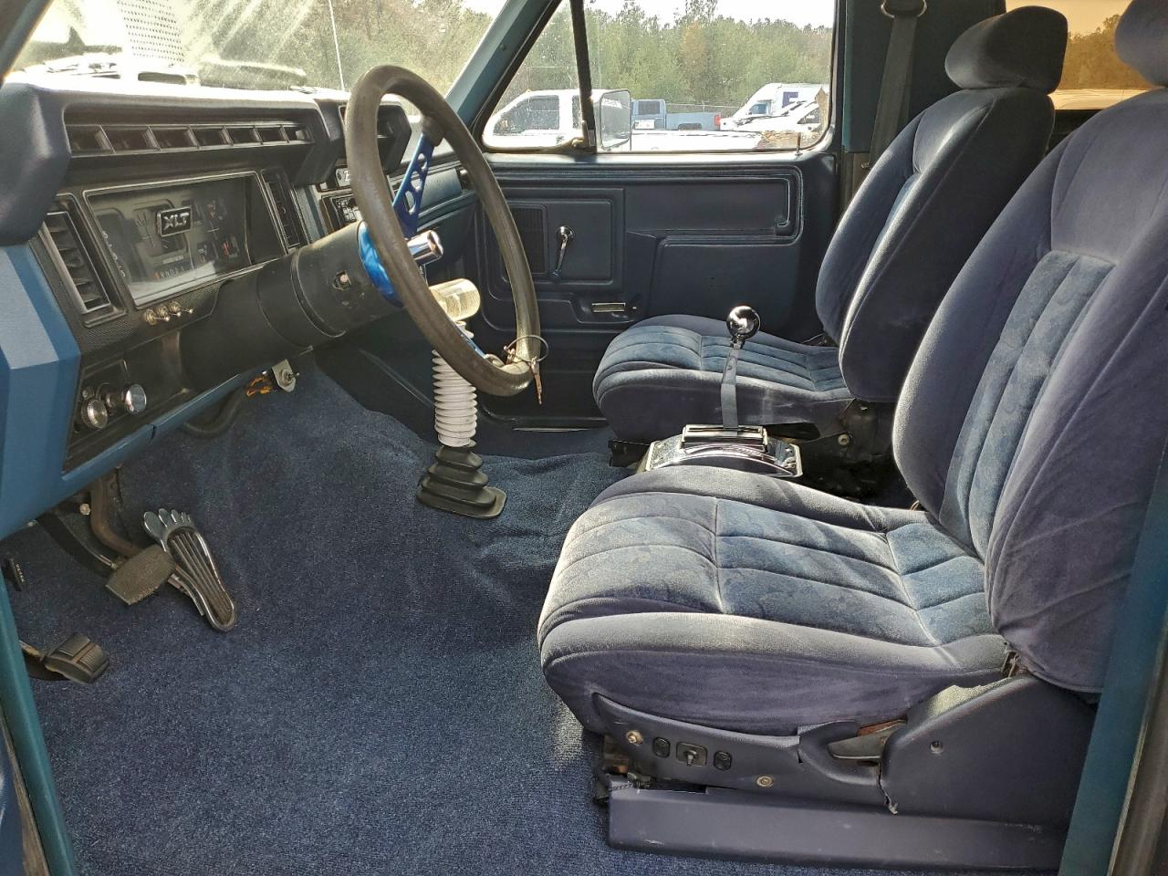 1983 Ford Bronco U100 Синий vin: 1FMEU15F6DLA09640