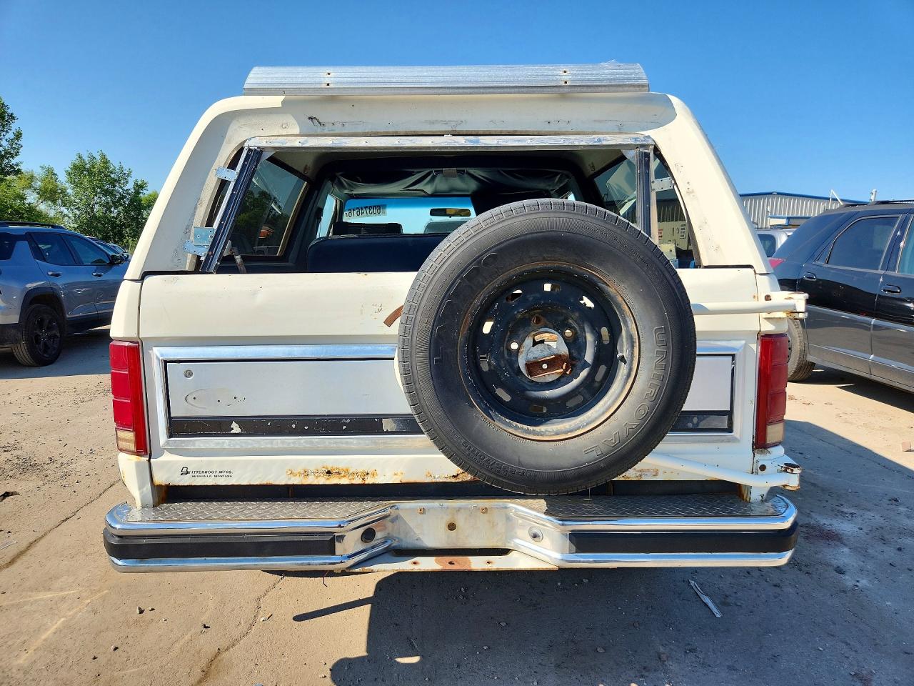 1983 Ford Bronco U100 White vin: 1FMEU15G9DLA48294