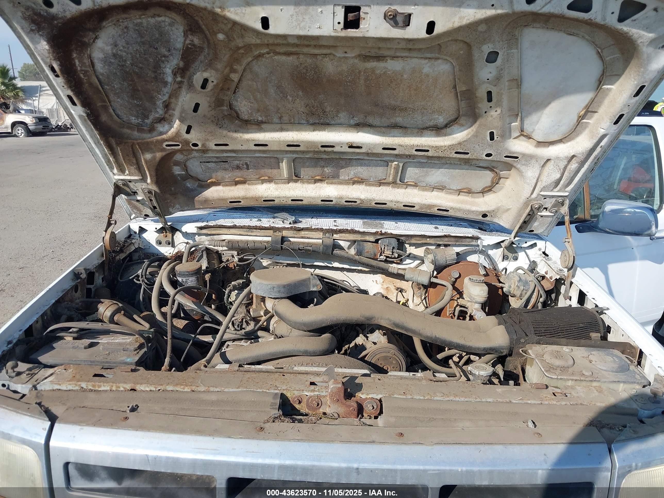 1992 Ford Bronco U100 White vin: 1FMEU15H0NLA02072