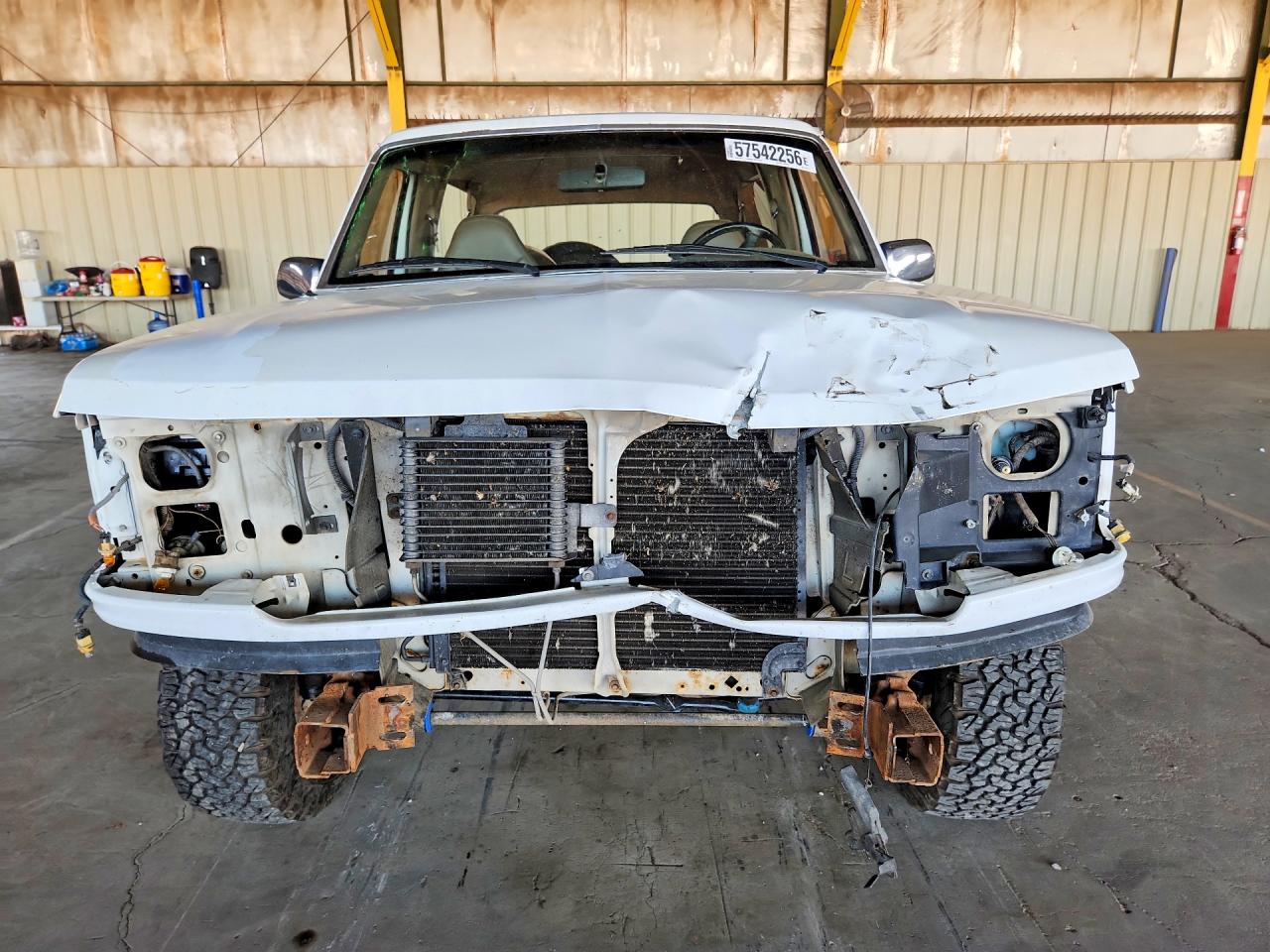 1996 Ford Bronco U100 White vin: 1FMEU15H0TLB72784