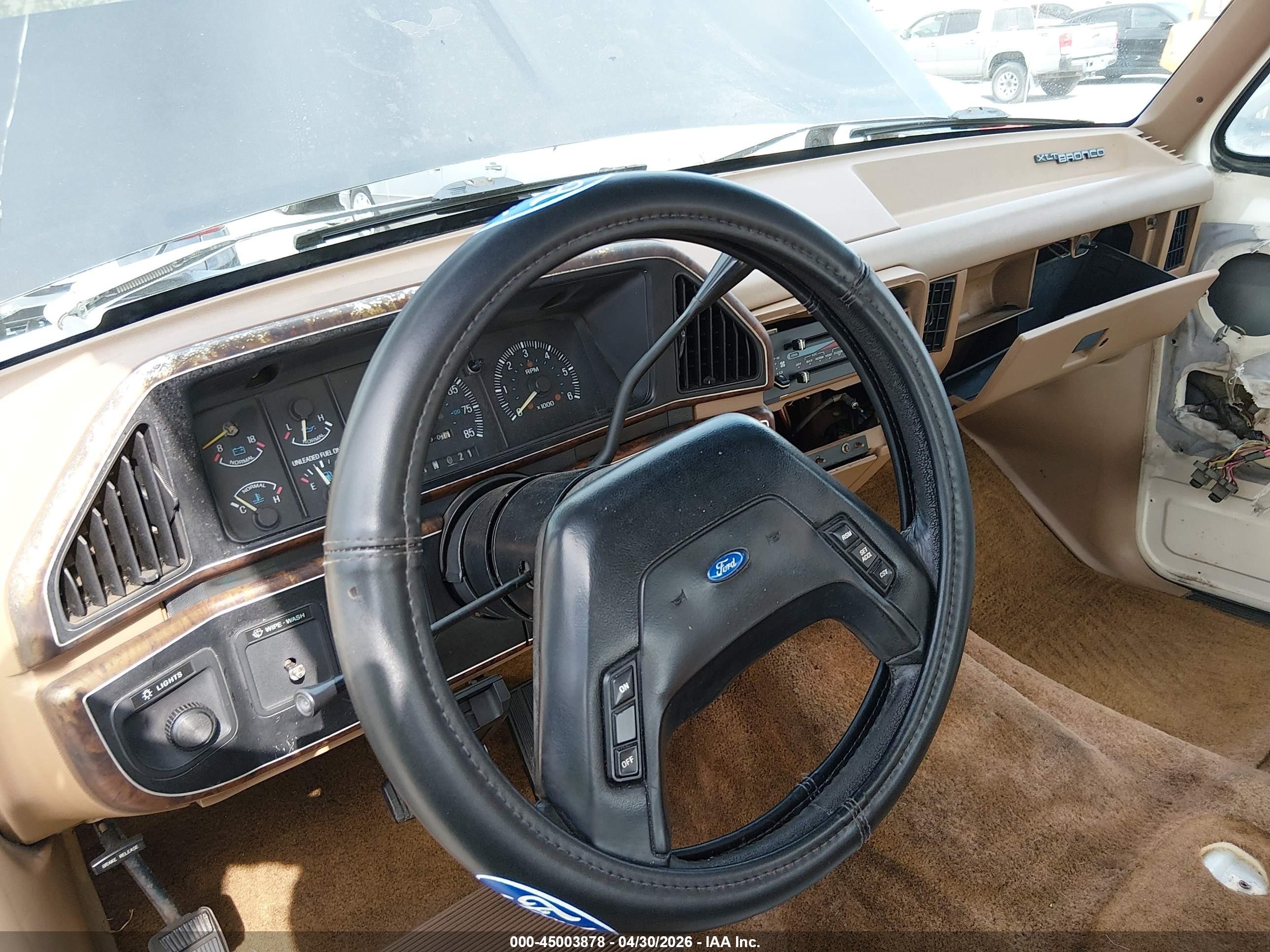 1991 Ford Bronco U100 White vin: 1FMEU15H1MLA55250