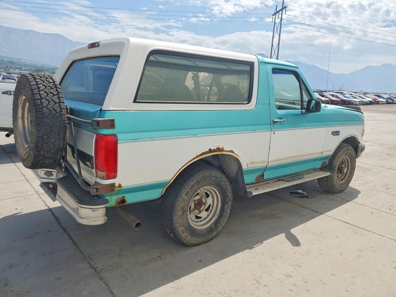 1994 Ford Bronco U100 Teal vin: 1FMEU15H1RLA22062