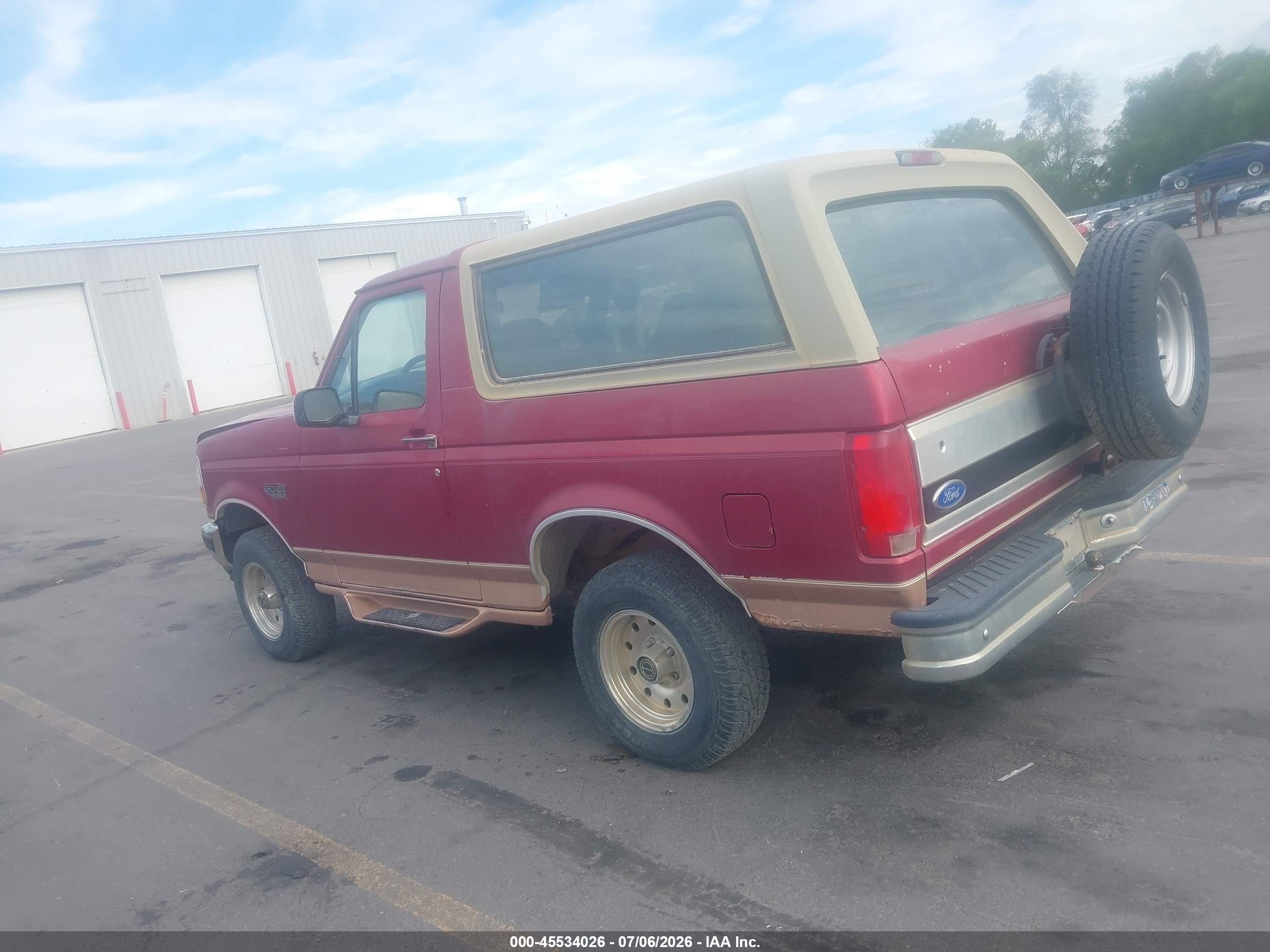 1995 Ford Bronco U100 Red vin: 1FMEU15H1SLA30605