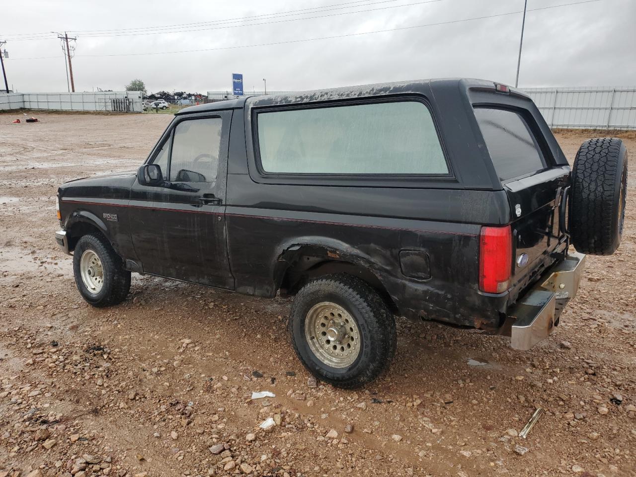 1995 Ford Bronco U100 Черный vin: 1FMEU15H1SLA69176