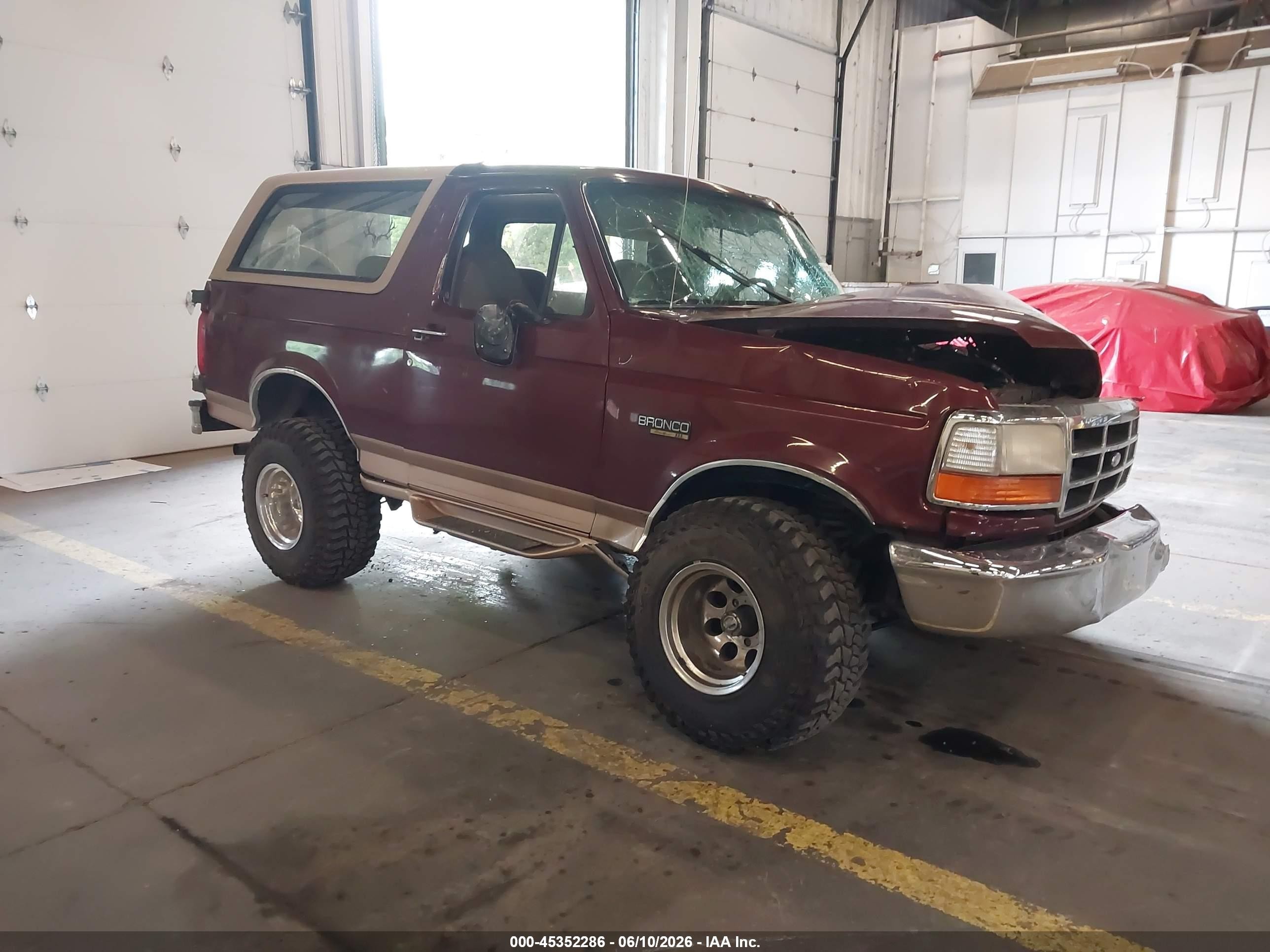 1996 Ford Bronco U100 Red vin: 1FMEU15H2TLB49460