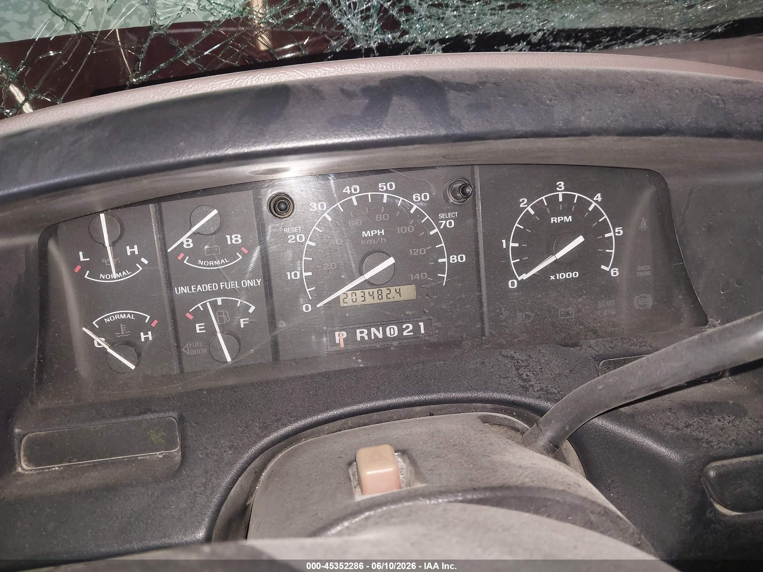 1996 Ford Bronco U100 Красный vin: 1FMEU15H2TLB49460