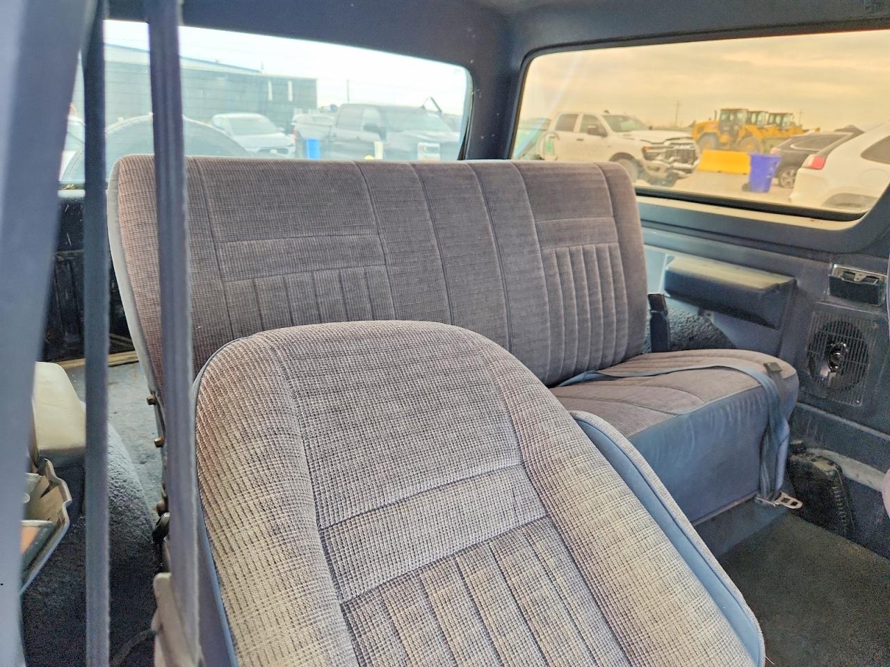1991 Ford Bronco U100 Blue vin: 1FMEU15H3MLA33427