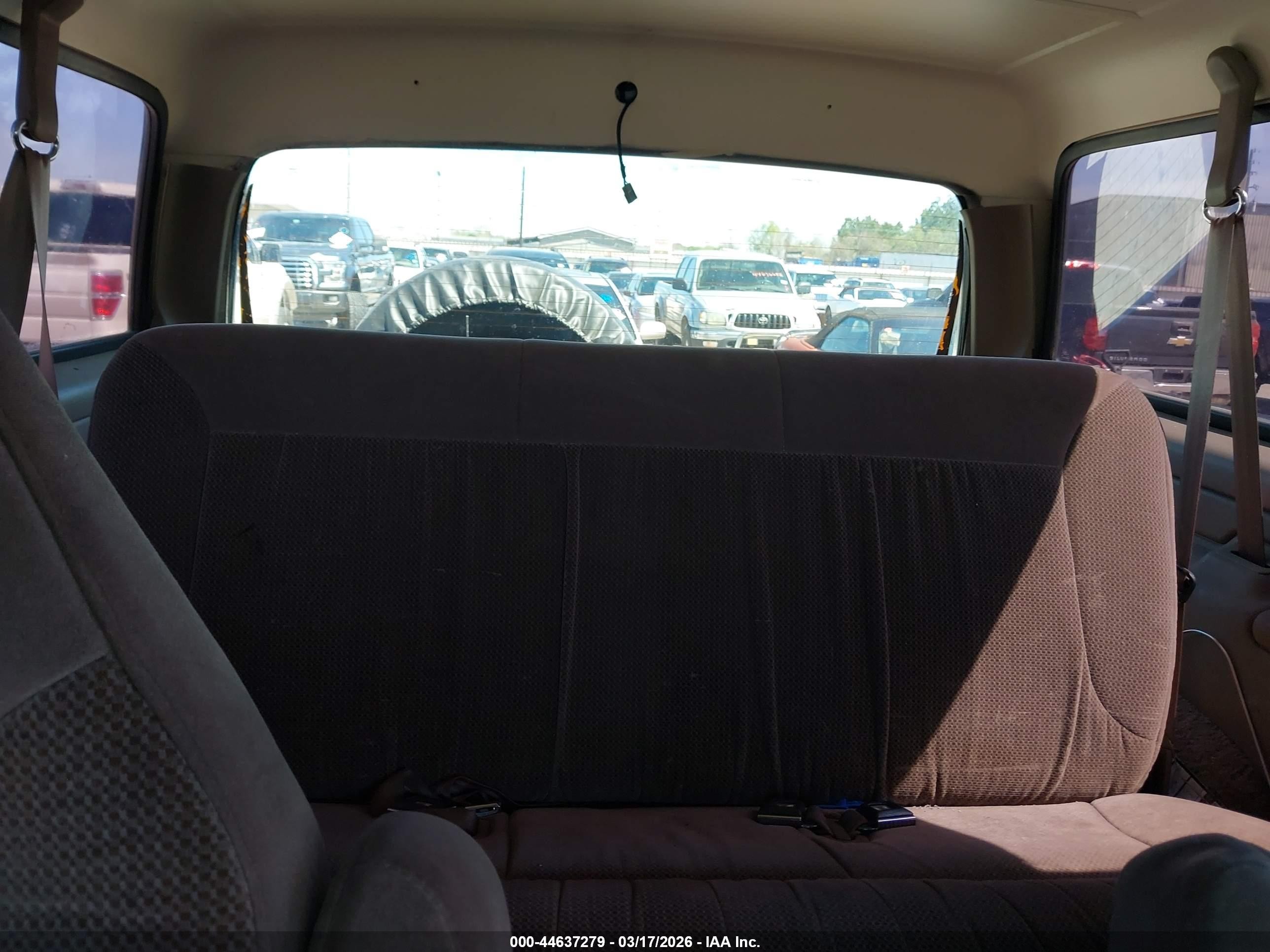 1992 Ford Bronco U100 Black vin: 1FMEU15H3NLA14099
