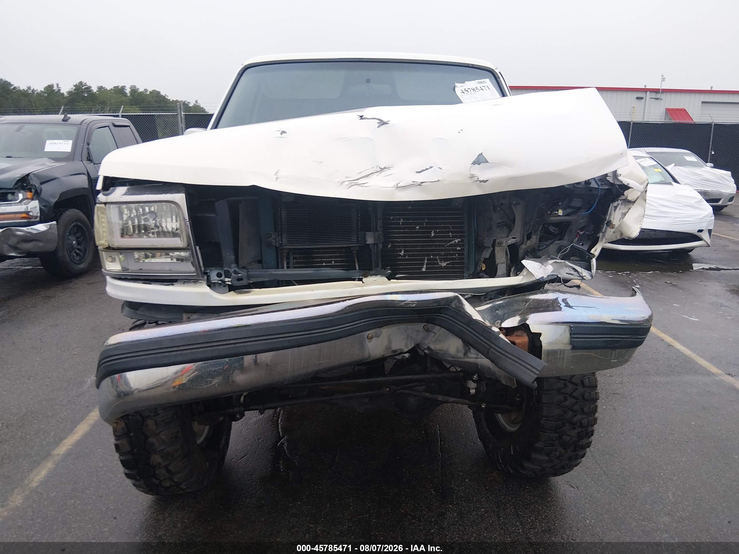 1994 Ford Bronco U100 White vin: 1FMEU15H3RLB43952