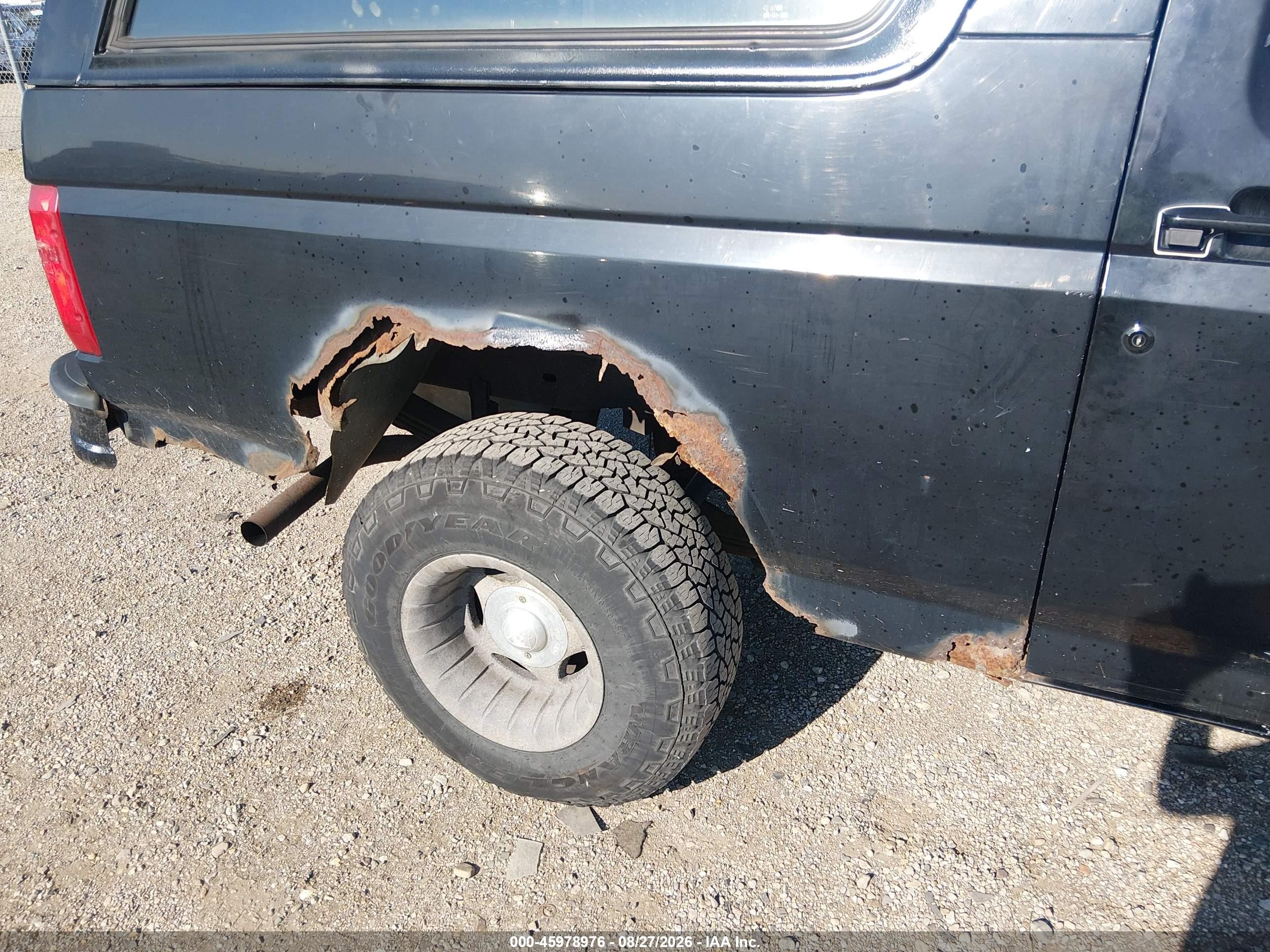 1995 Ford Bronco U100 Black vin: 1FMEU15H3SLB03800