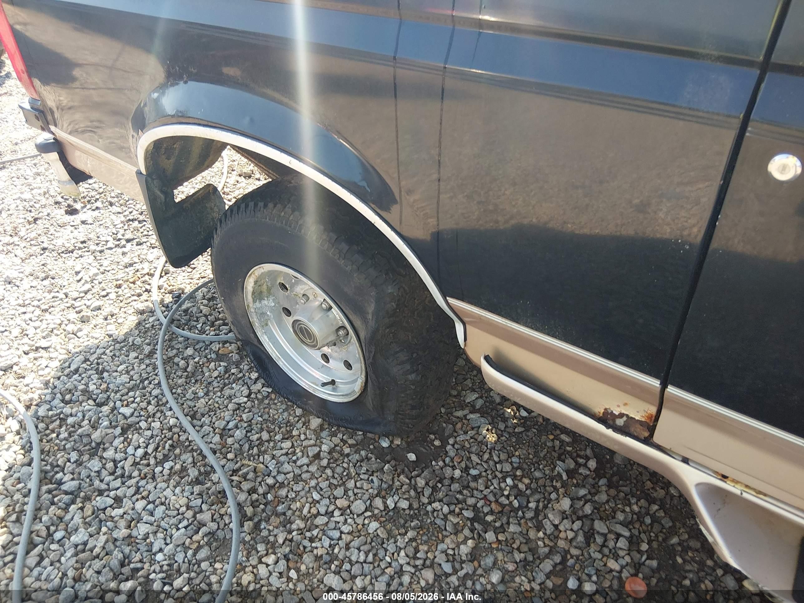 1996 Ford Bronco U100 Black vin: 1FMEU15H3TLA66703