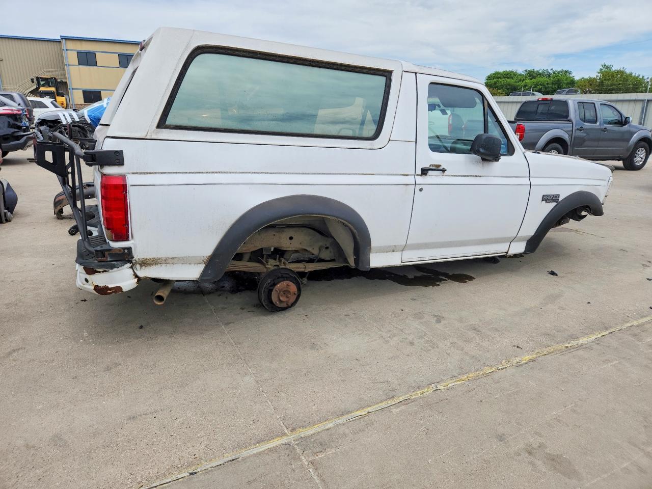 1996 Ford Bronco U100 White vin: 1FMEU15H3TLA70086