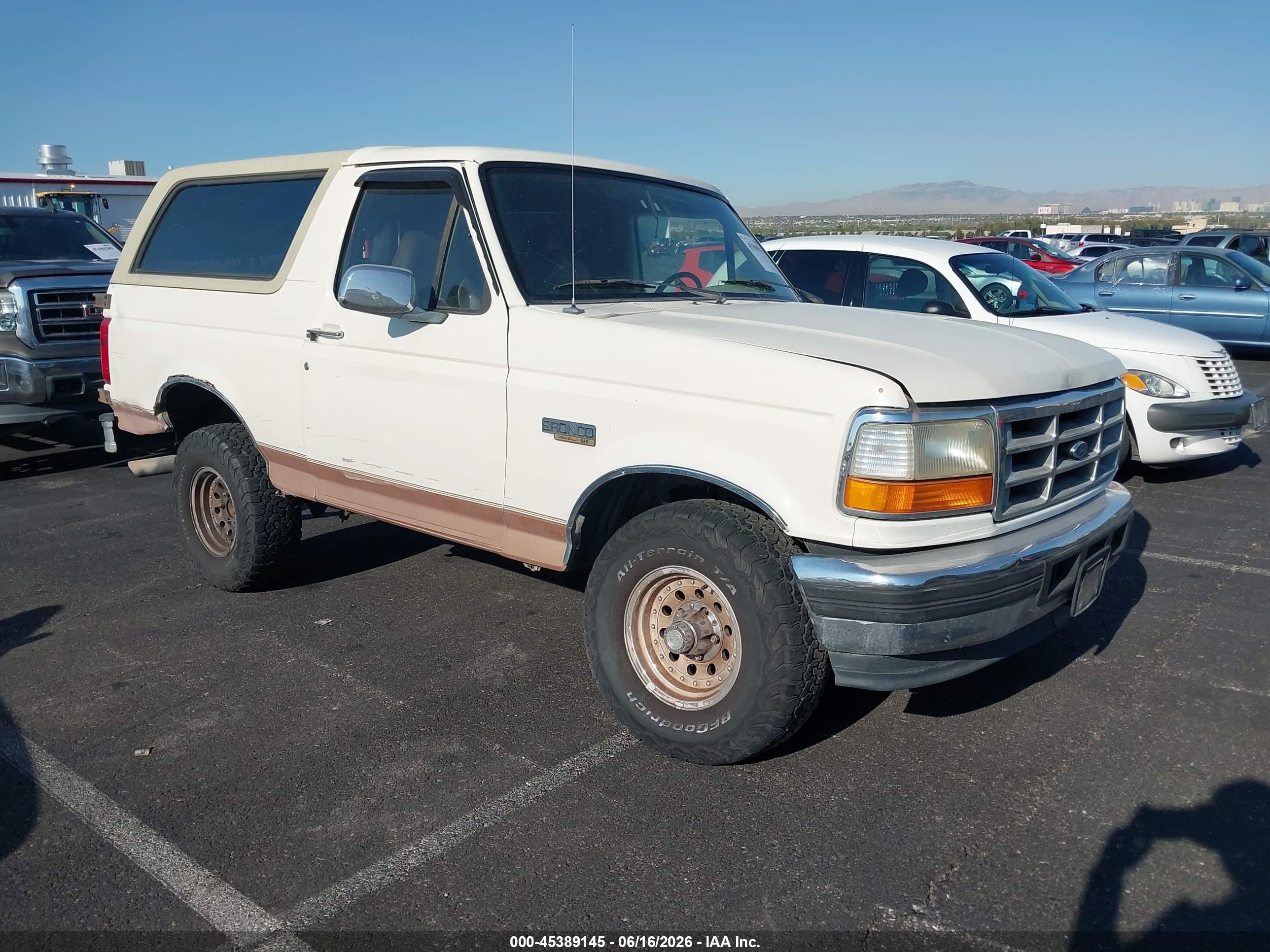 1995 Ford Bronco U100 White vin: 1FMEU15H4SLA33725