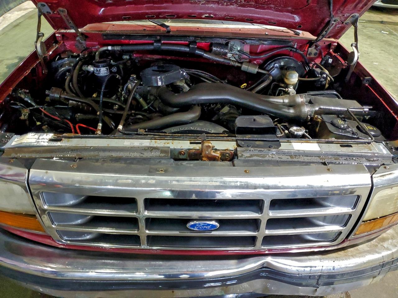 1992 Ford Bronco U100 Burgundy vin: 1FMEU15H5NLA31373