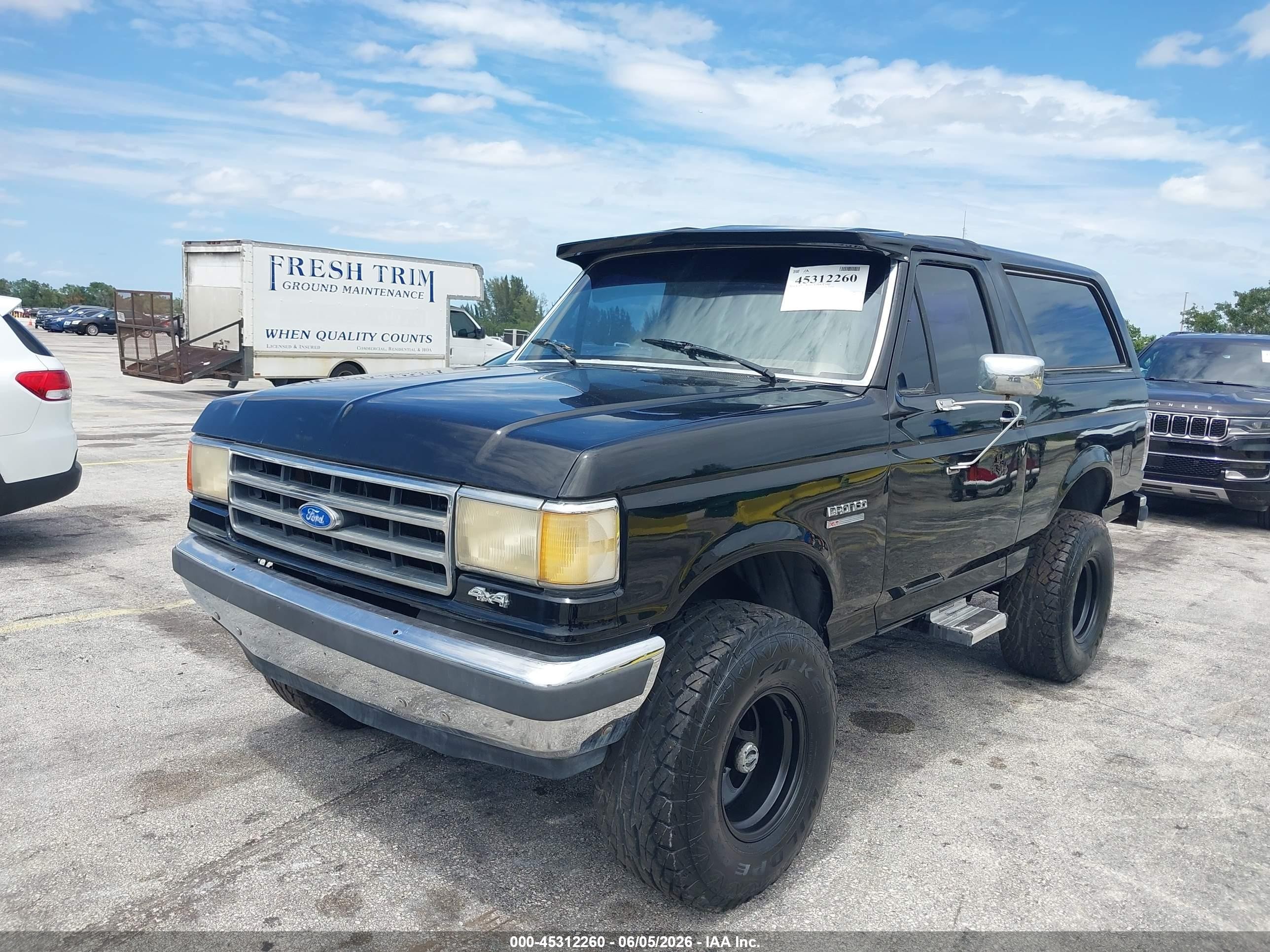 1990 Ford Bronco U100 Black vin: 1FMEU15H7LLA80748