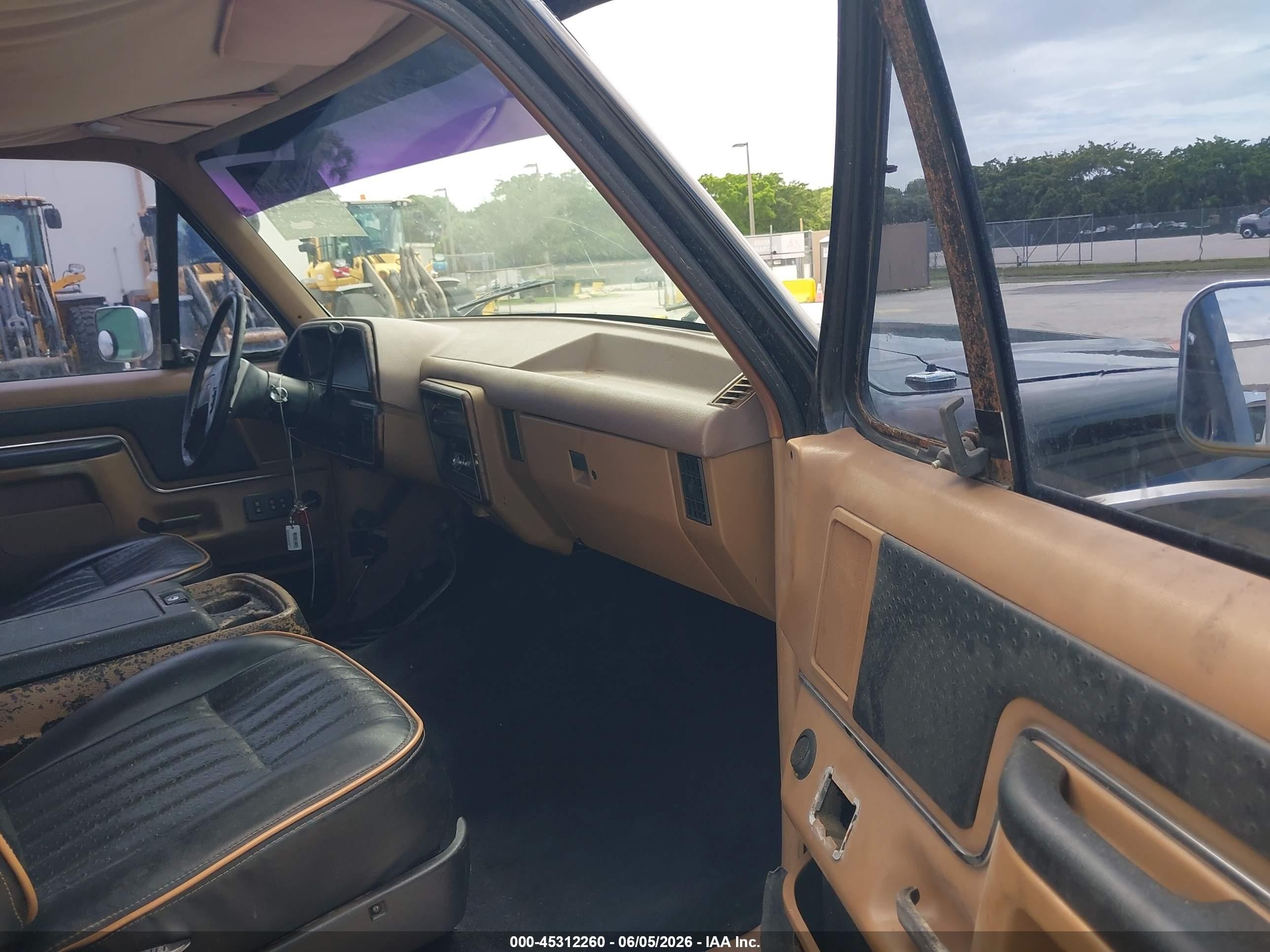 1990 Ford Bronco U100 Black vin: 1FMEU15H7LLA80748