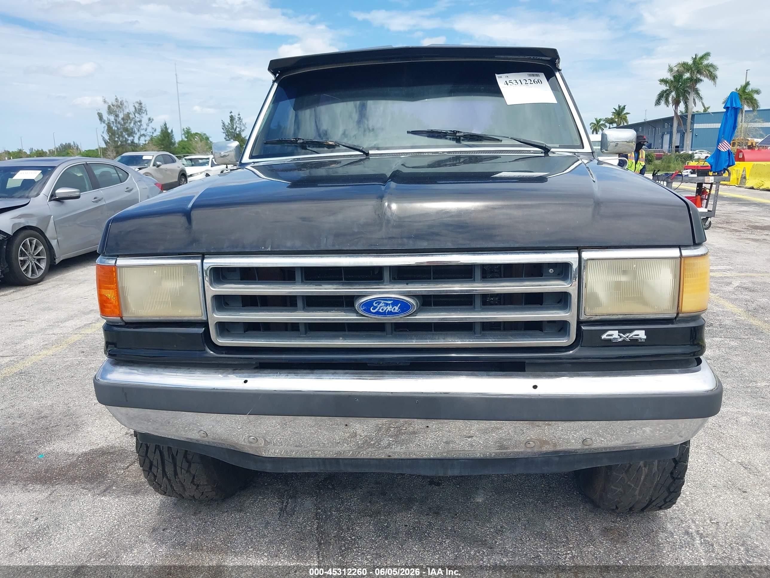 1990 Ford Bronco U100 Black vin: 1FMEU15H7LLA80748