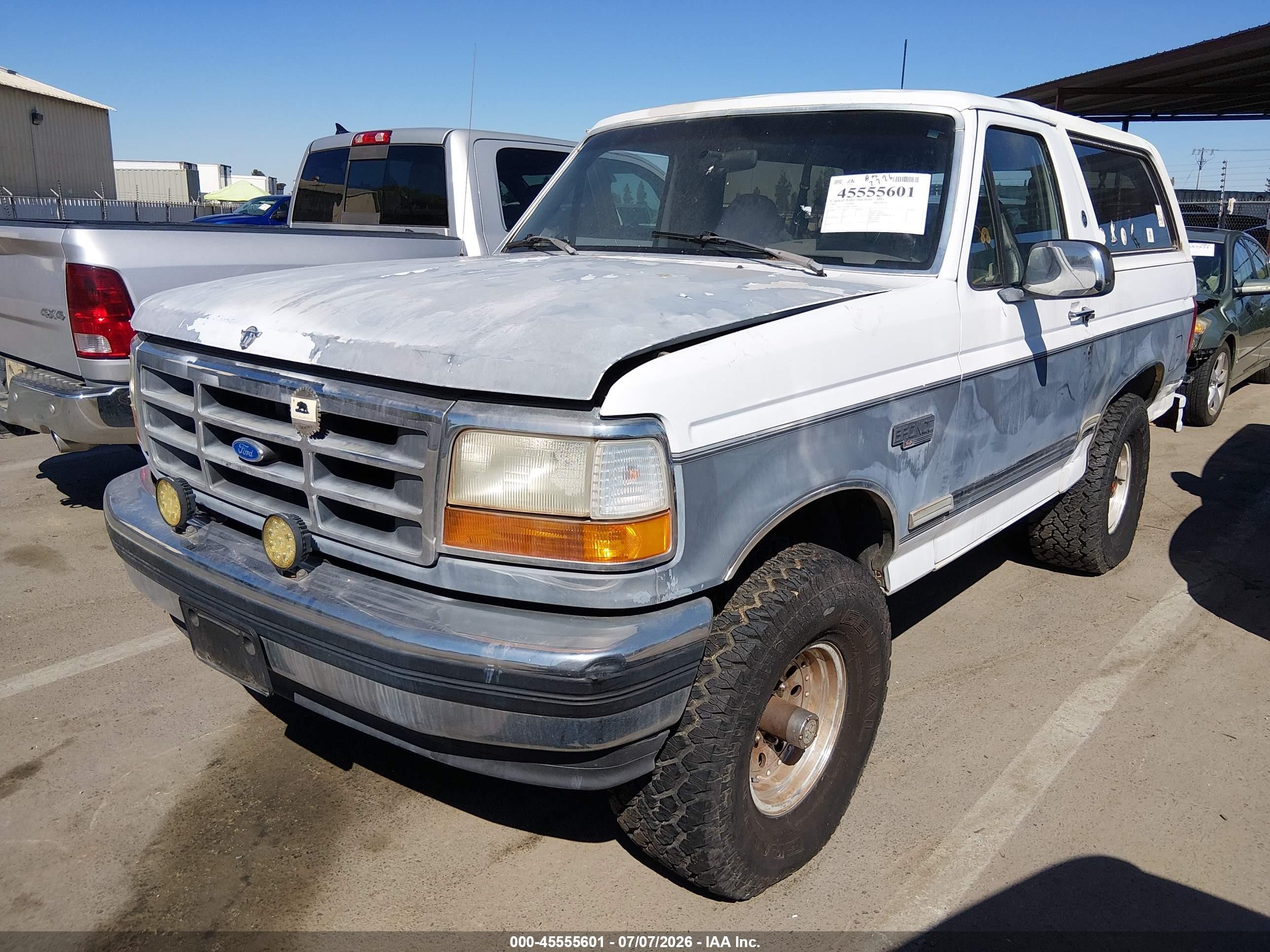 1993 Ford Bronco U100 White vin: 1FMEU15H7PLA74048