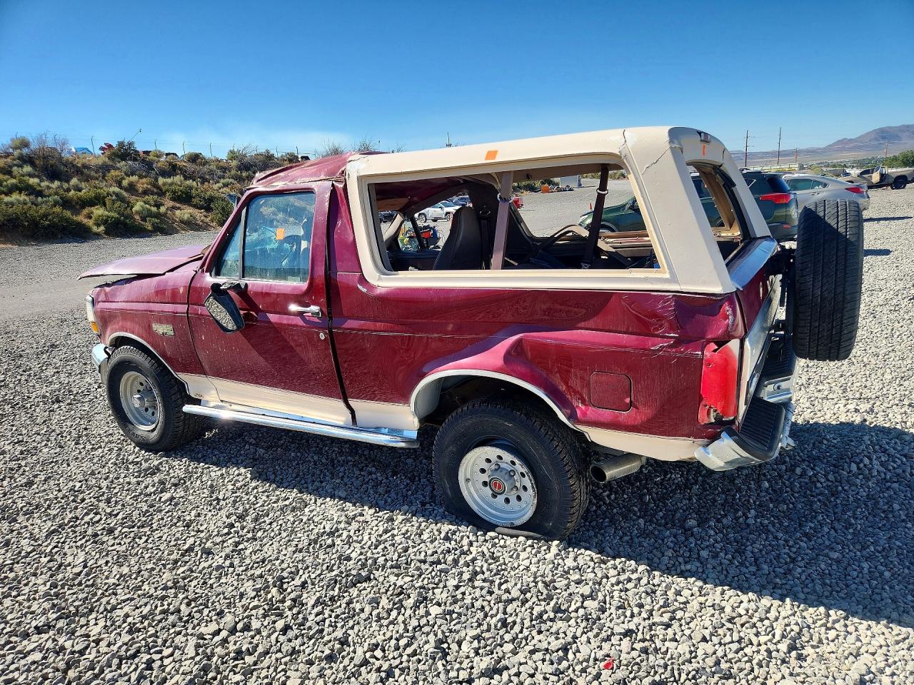 1992 Ford Bronco U100 Red vin: 1FMEU15H8NLA96458