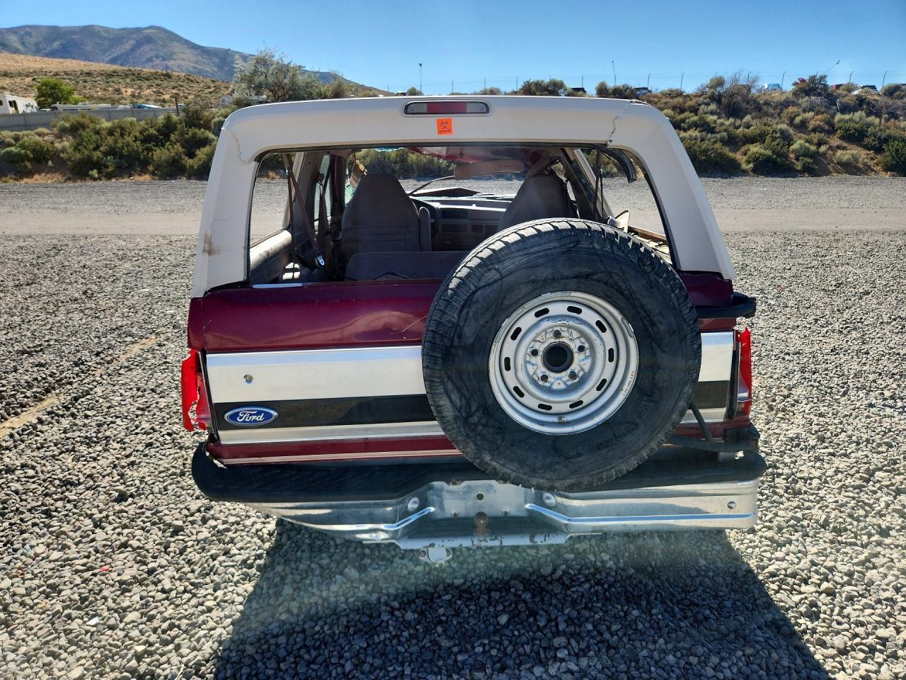 1992 Ford Bronco U100 Red vin: 1FMEU15H8NLA96458