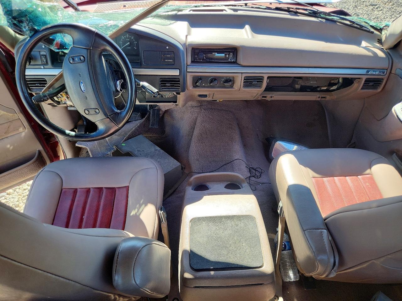 1992 Ford Bronco U100 Red vin: 1FMEU15H8NLA96458