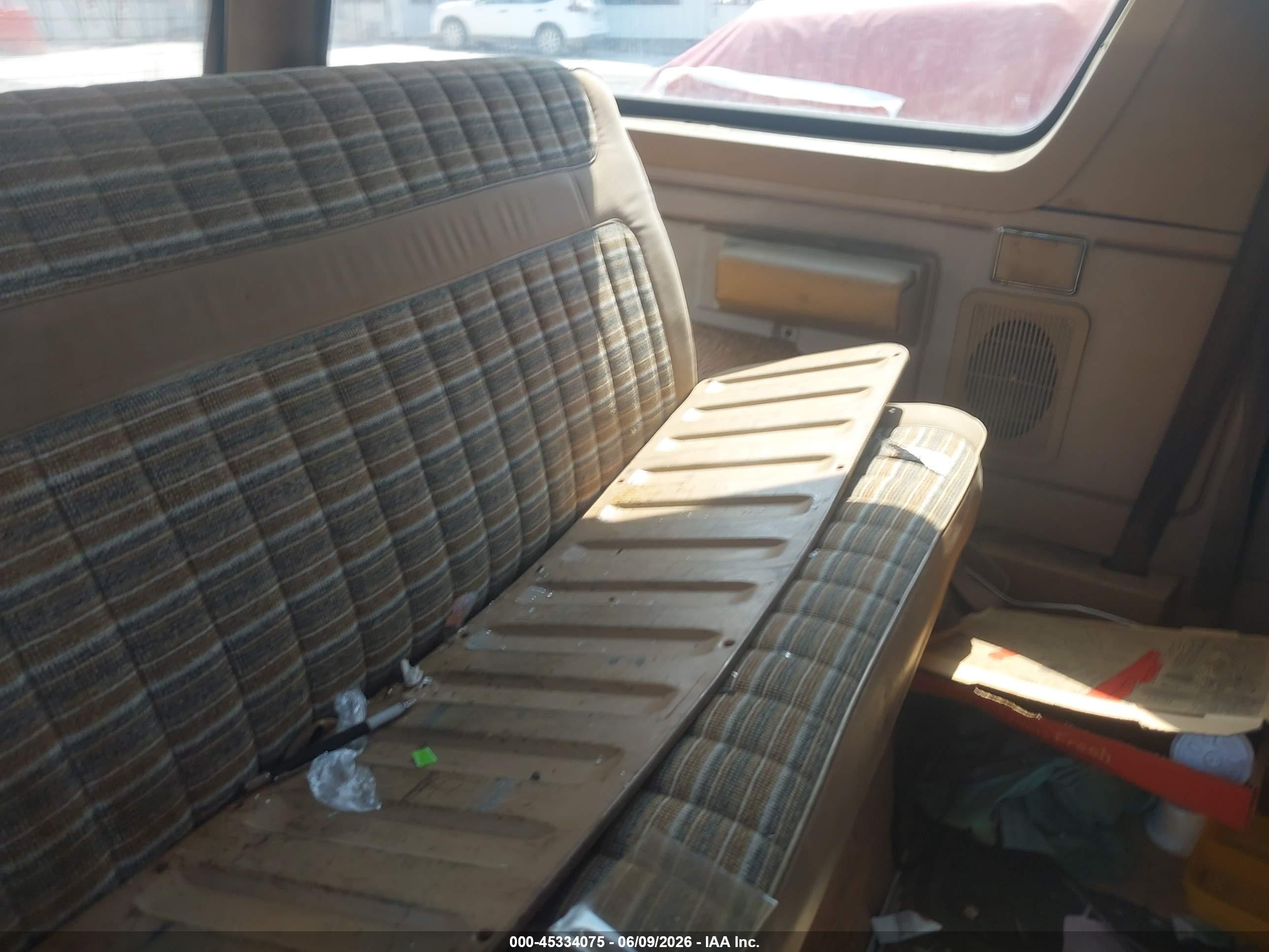 1984 Ford Bronco U100 Blue vin: 1FMEU15H9ELA82780