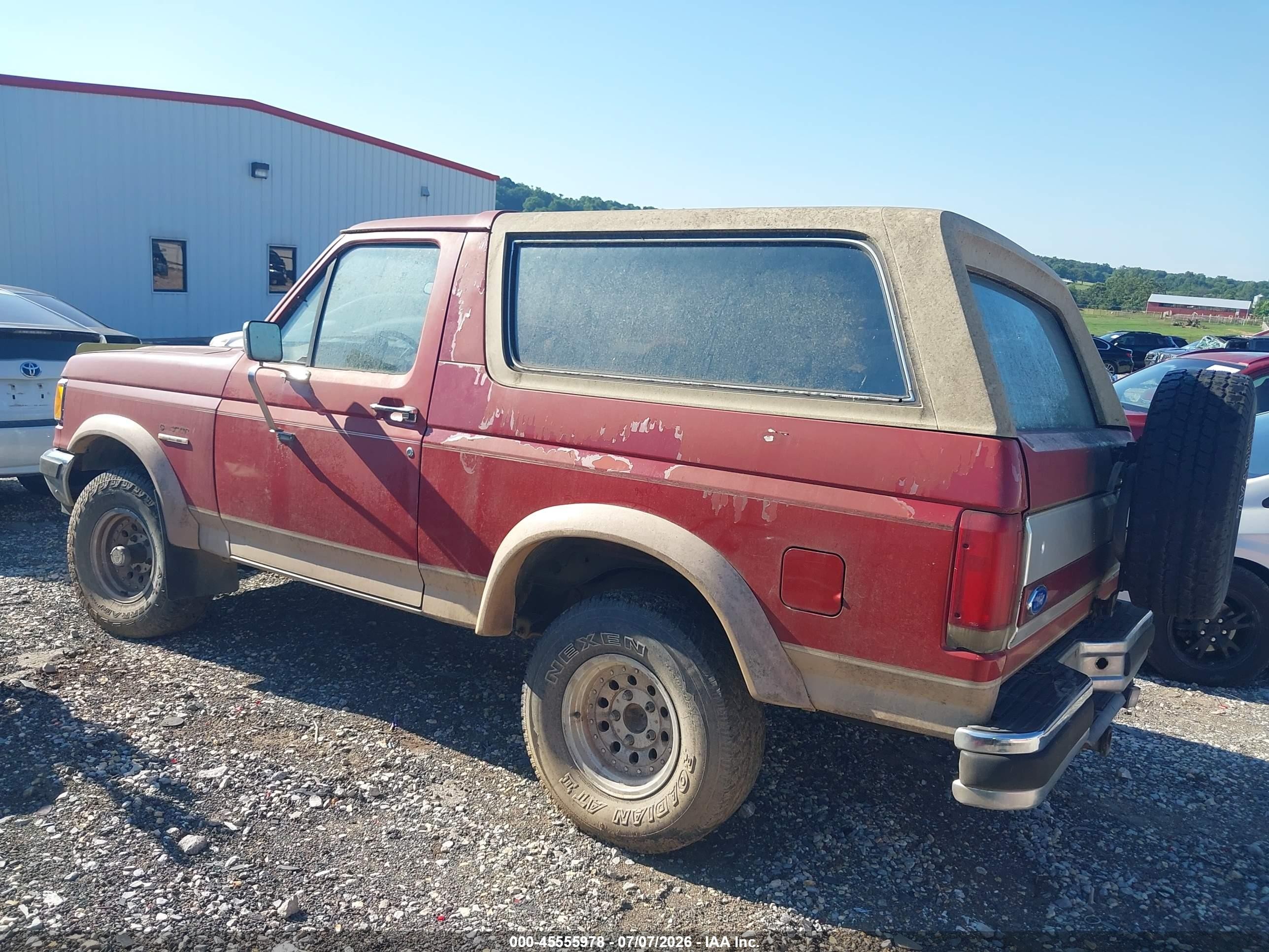 1990 Ford Bronco U100 Red vin: 1FMEU15H9LLB34504