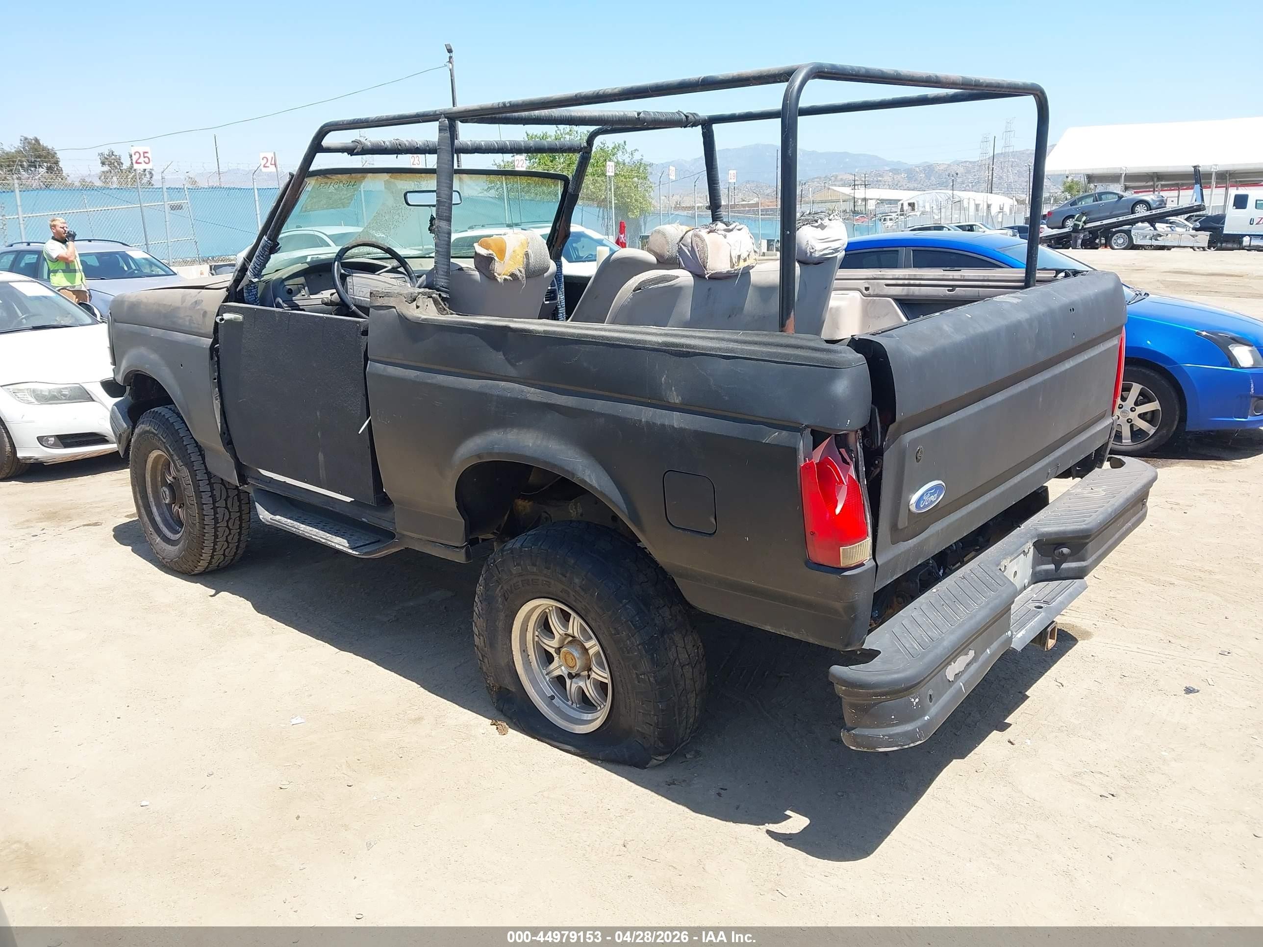 1995 Ford Bronco U100 Black vin: 1FMEU15HXSLB98159