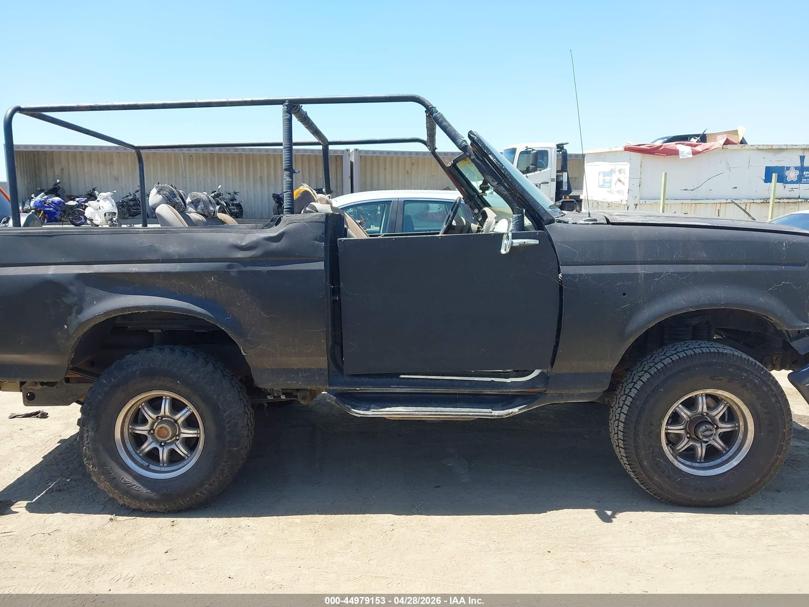 1995 Ford Bronco U100 Black vin: 1FMEU15HXSLB98159